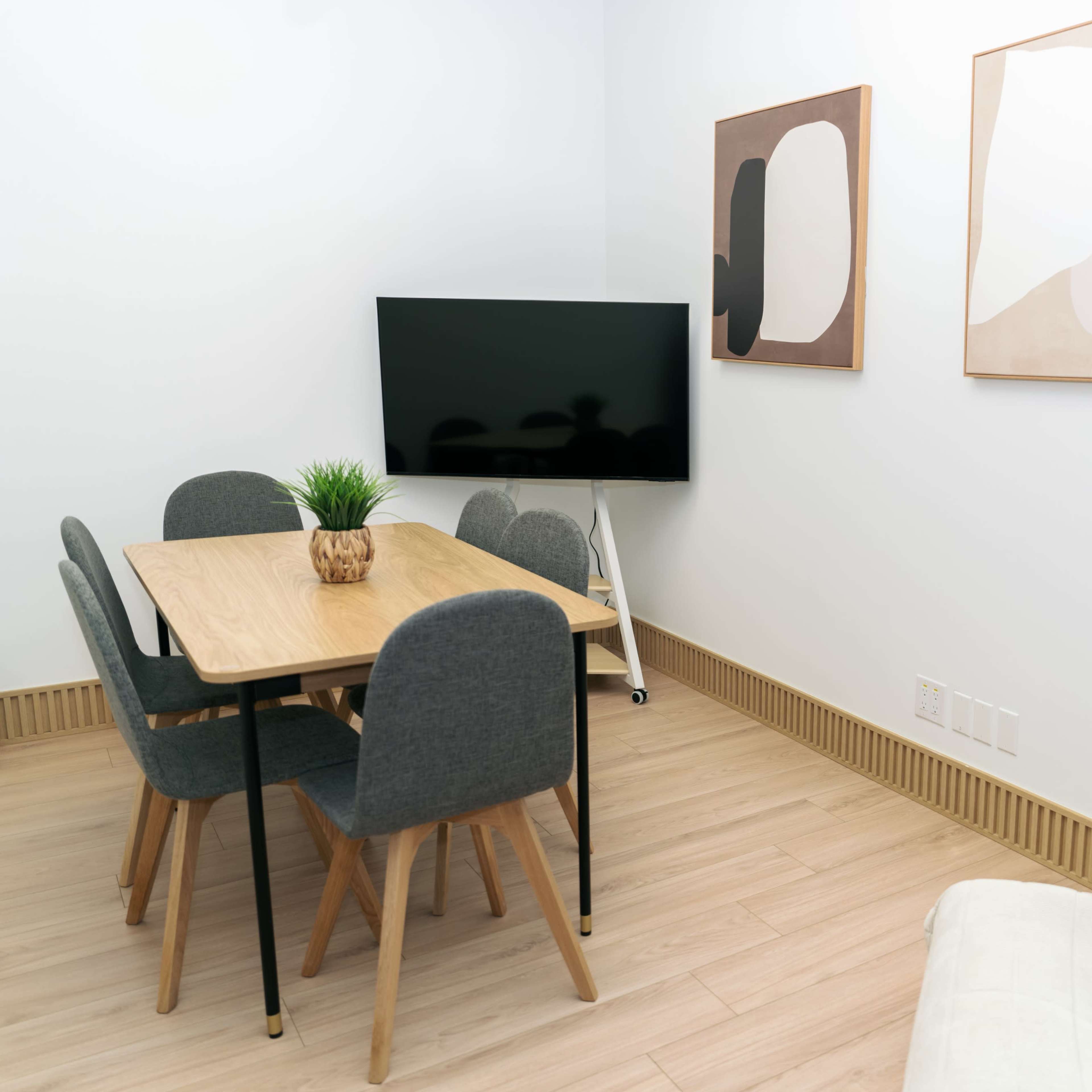 Private Meeting Room in West Broadway Image in Vancouver, Vancouver, BC