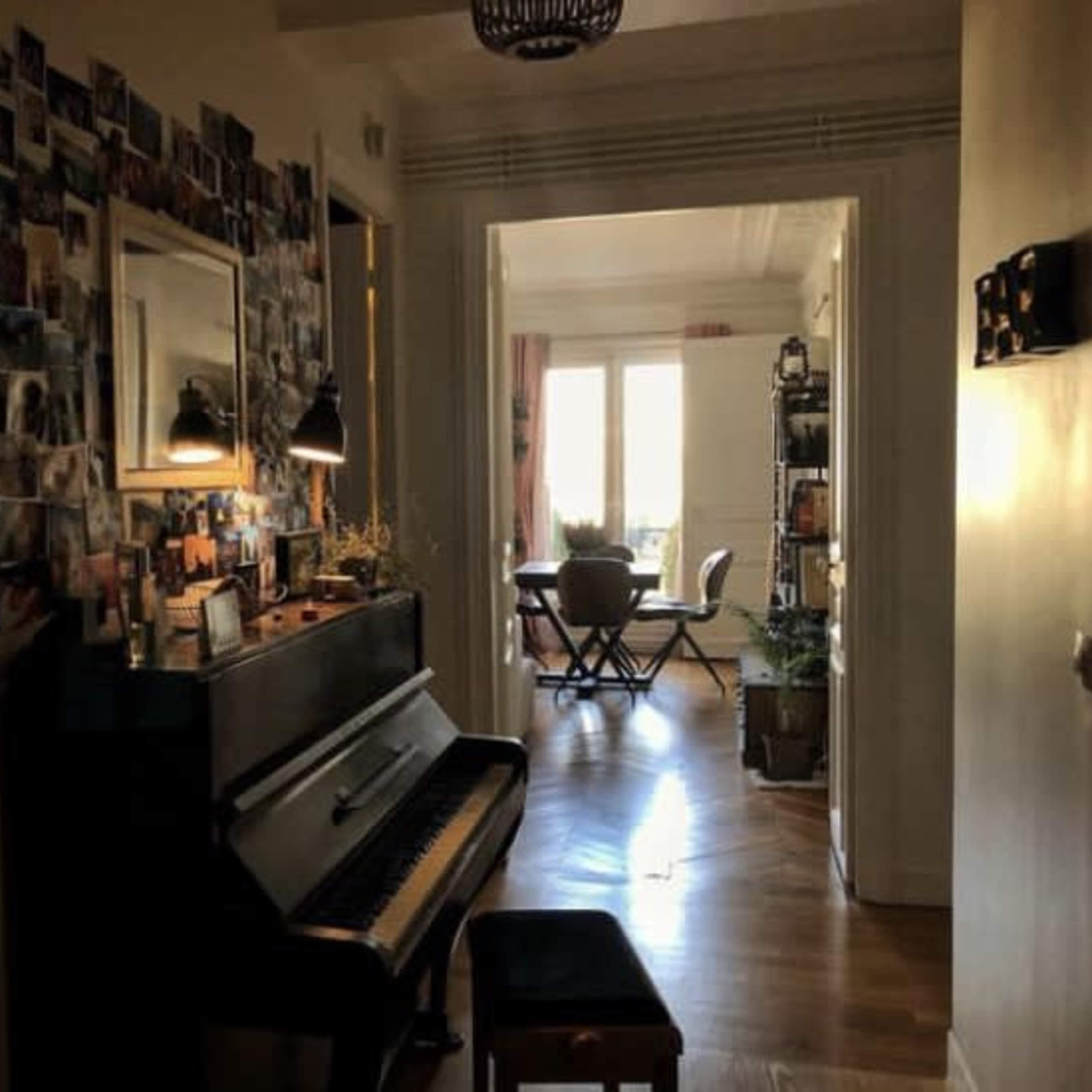 Appartement parisien vue imprenable pour shooting photos, espace co-working, réunions Image dans St Vincent de Paul, Paris, Île-de-France