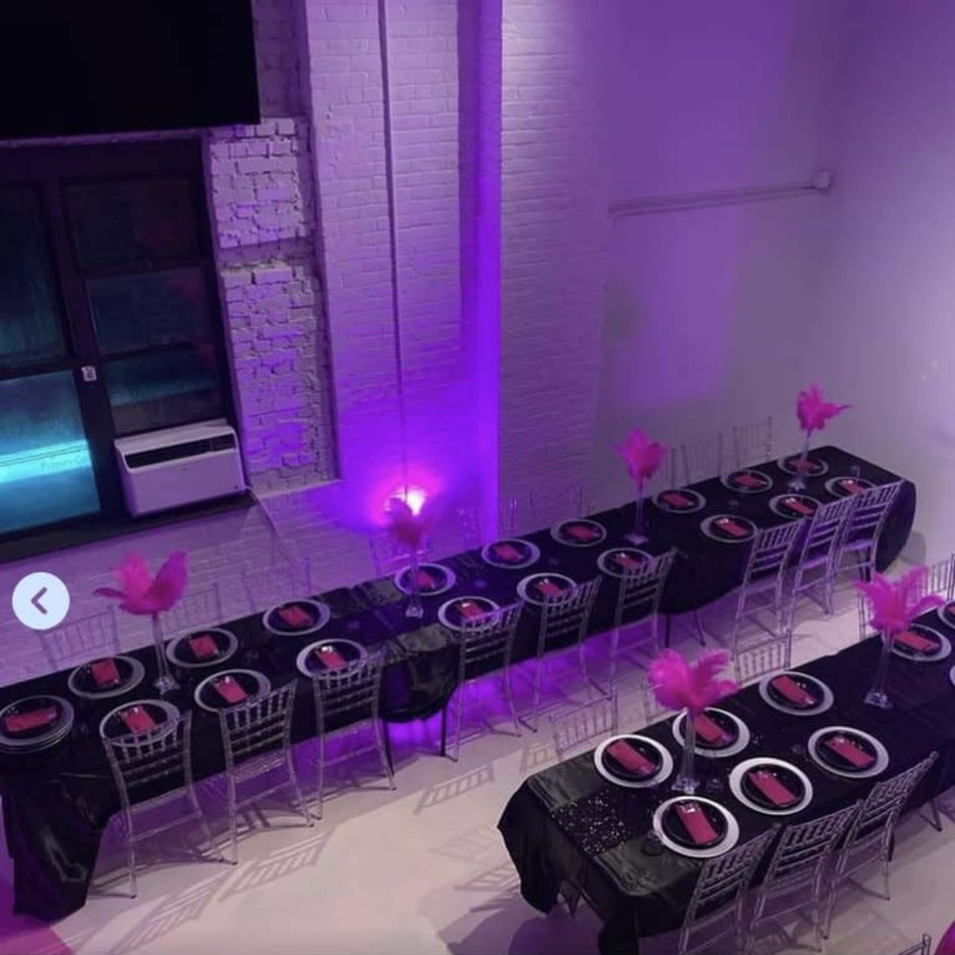 Urban Chic Loft with Open Floor Plan & Mezzanine - Perfect for Events, Photoshoots & Pop-Ups! Image in Jamaica, Queens County, NY