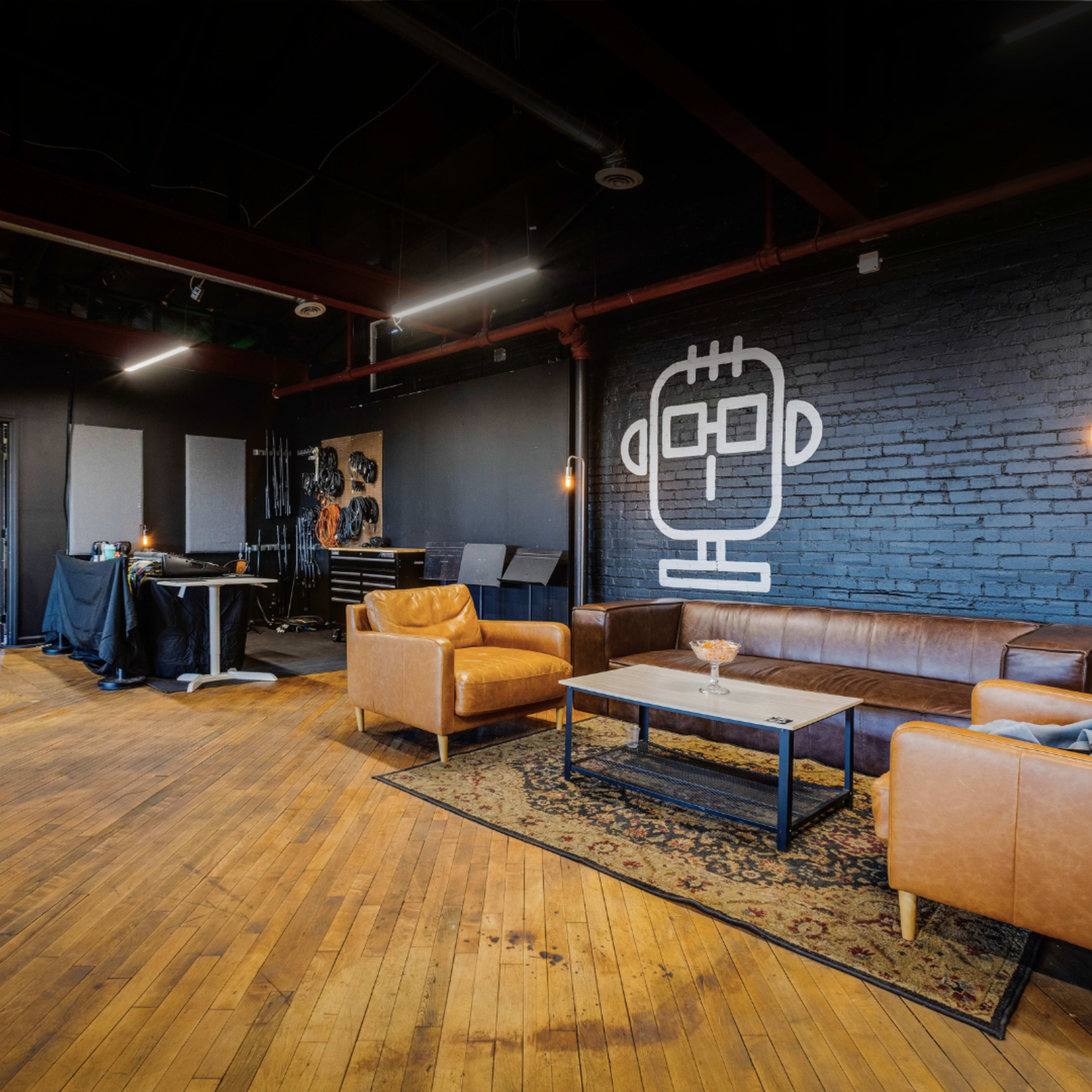 Elevated-Industrial Warehouse Studio Minutes from Downtown Image in Allentown, Pittsburgh, PA