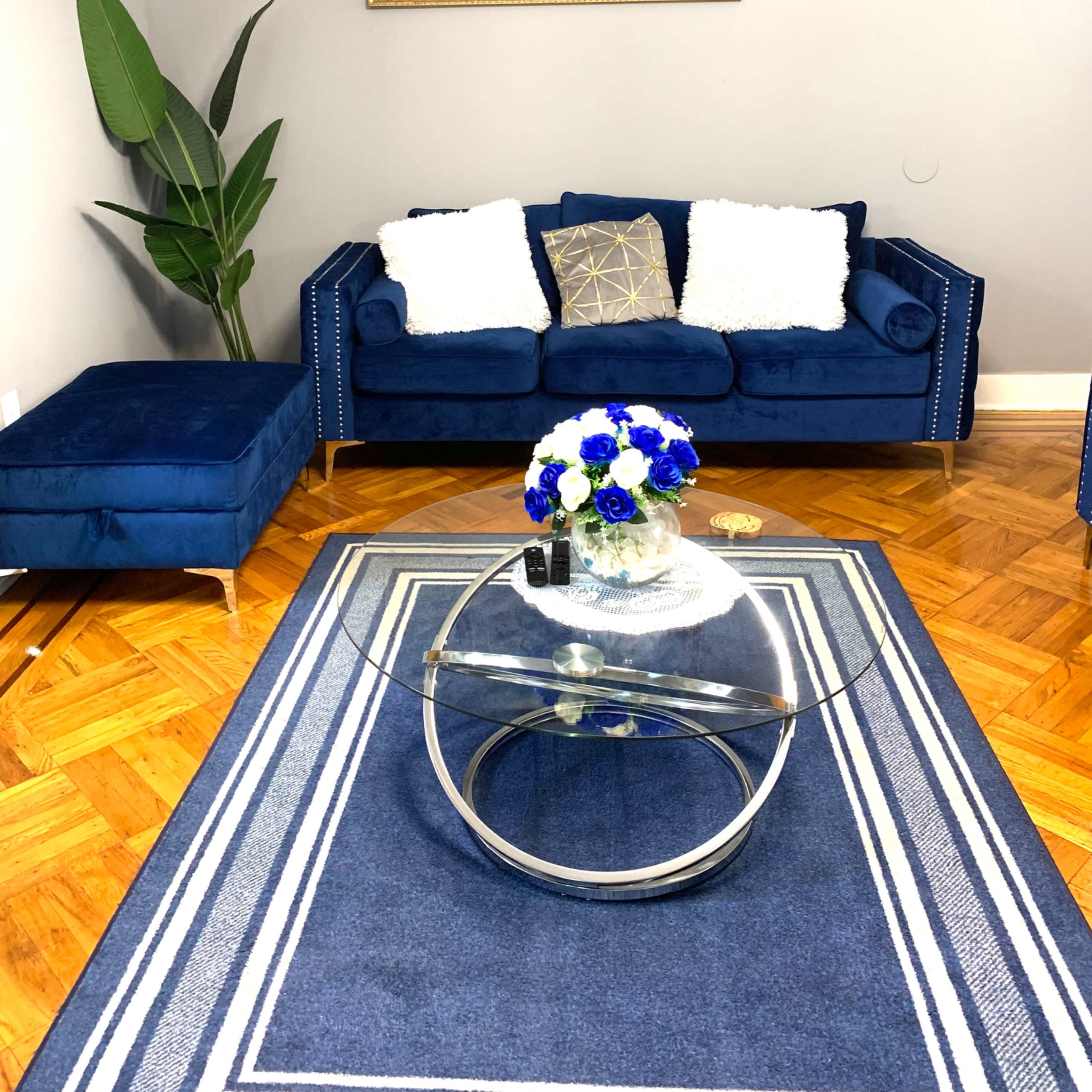 Modern urban house with chef's kitchen, dining and living room Image in Irvington, Irvington, NJ