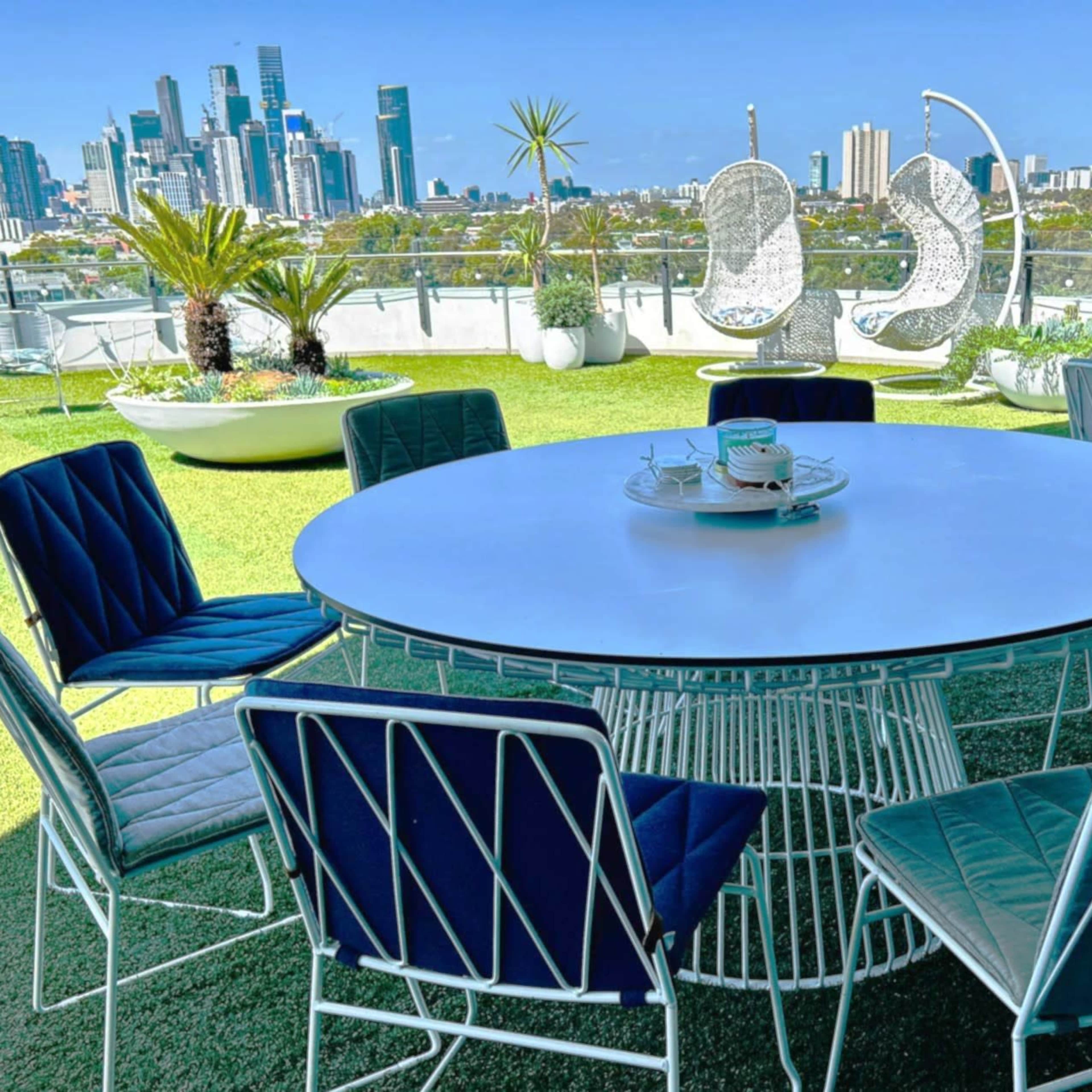 Majestic Midcentury Penthouse with Melbourne Skyline Views Image in Port Melbourne, Melbourne, VIC