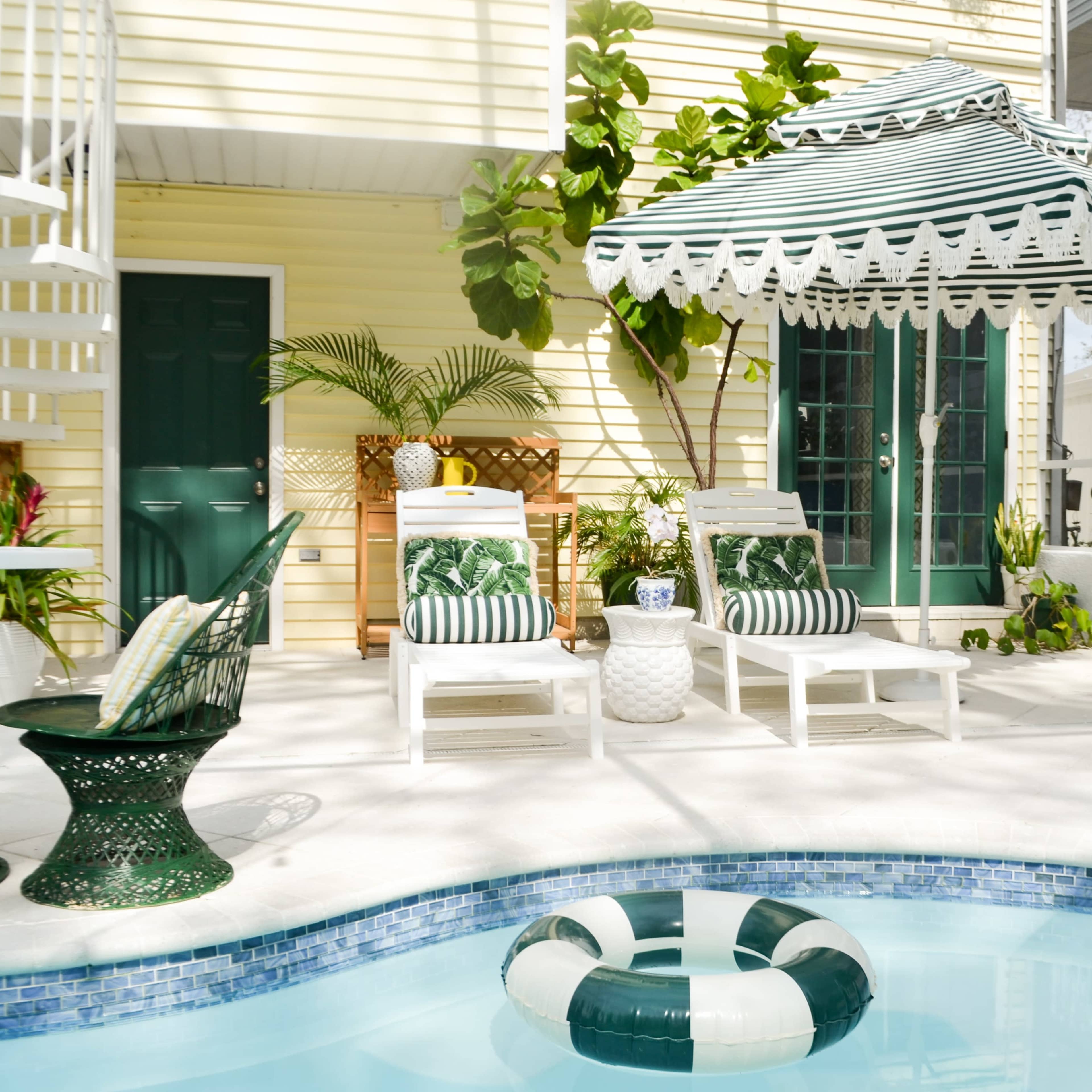 Palm Beach Inspired Pool Lanai Image in Palm Harbor, Palm Harbor, FL