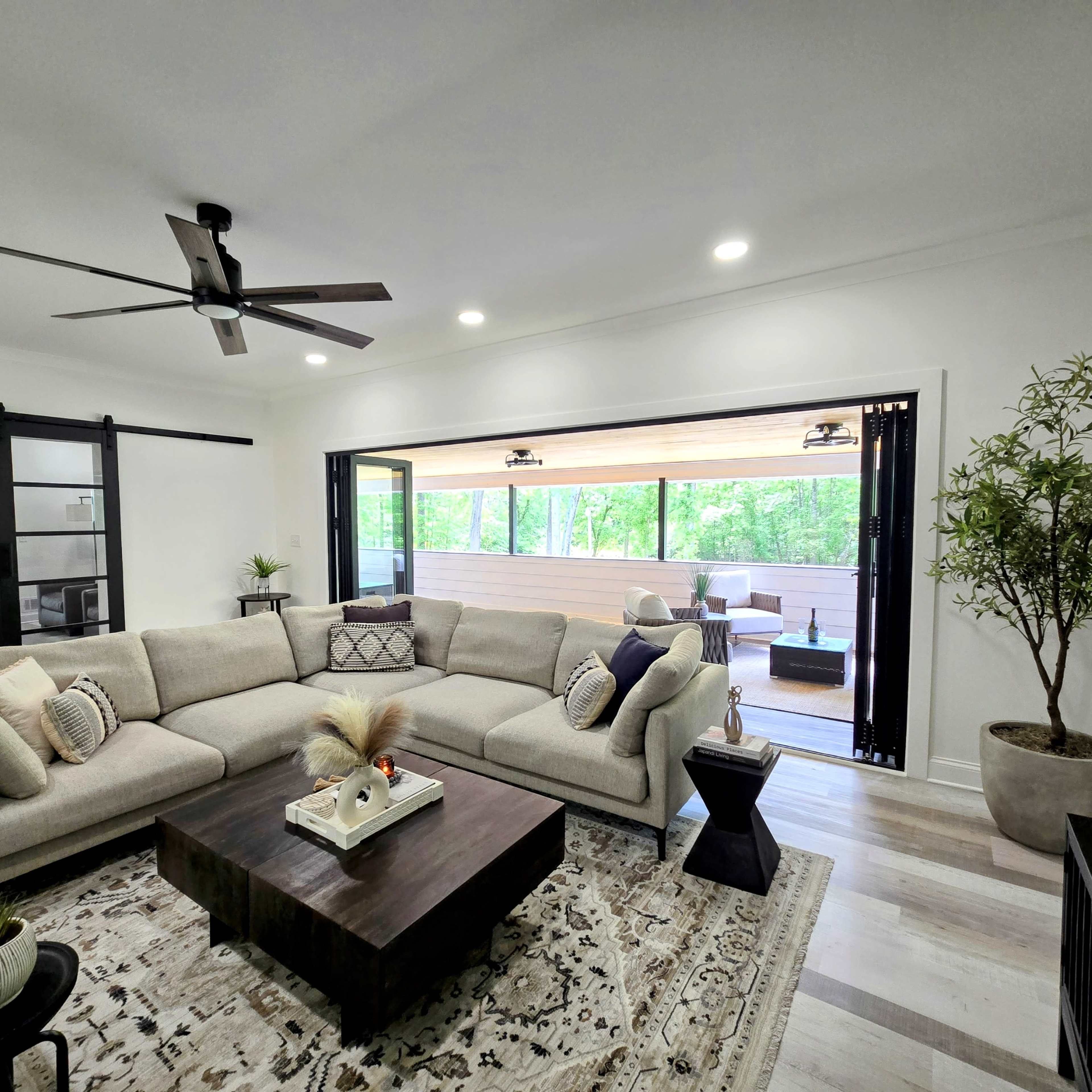 Beautiful Modern Farmhouse on 2.5 Acres, Ready for Photo/Film Shoots Image in South Fulton, Atlanta, GA