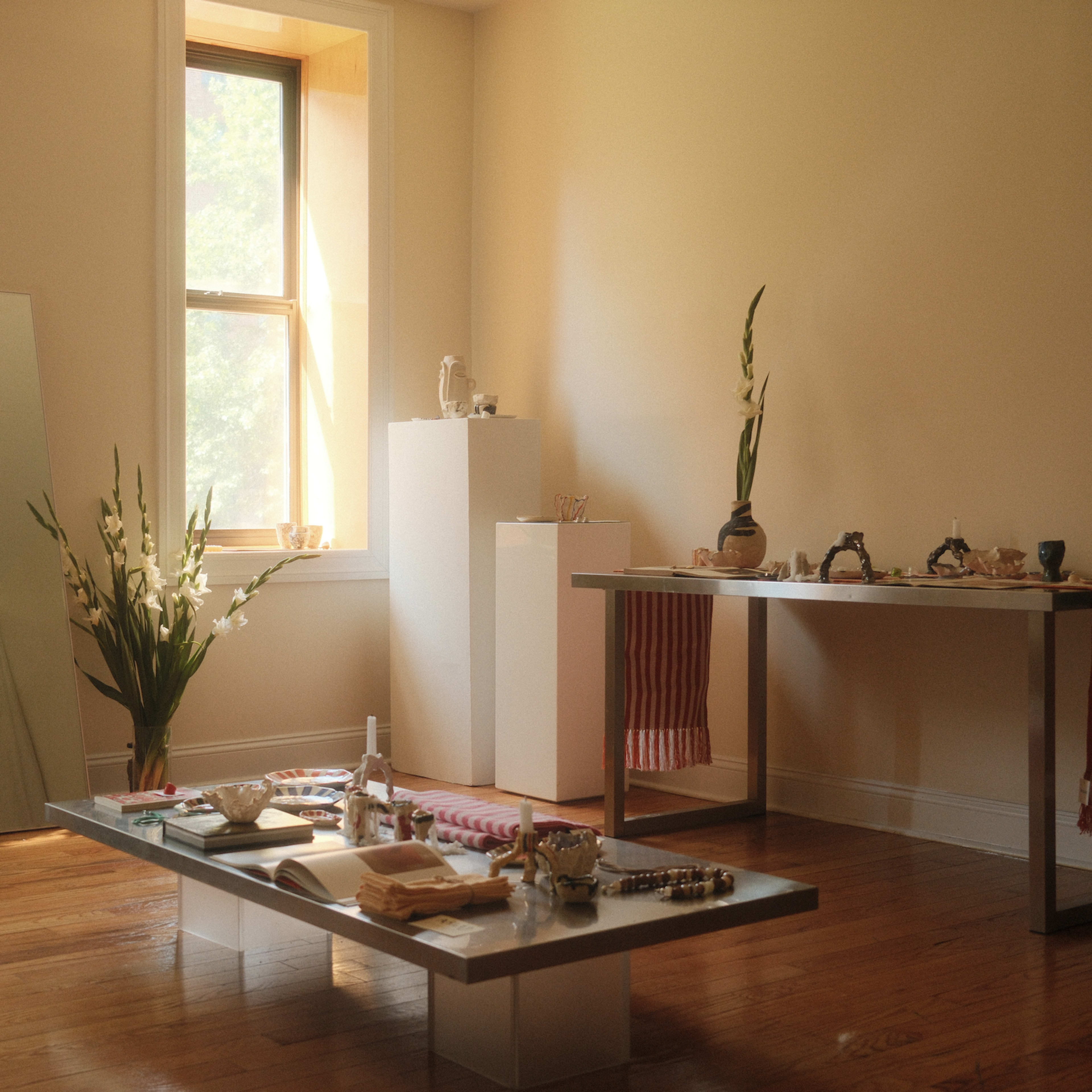 Serene Brooklyn Photo Studio with Natural Light Image in Little Haiti, Brooklyn, NY
