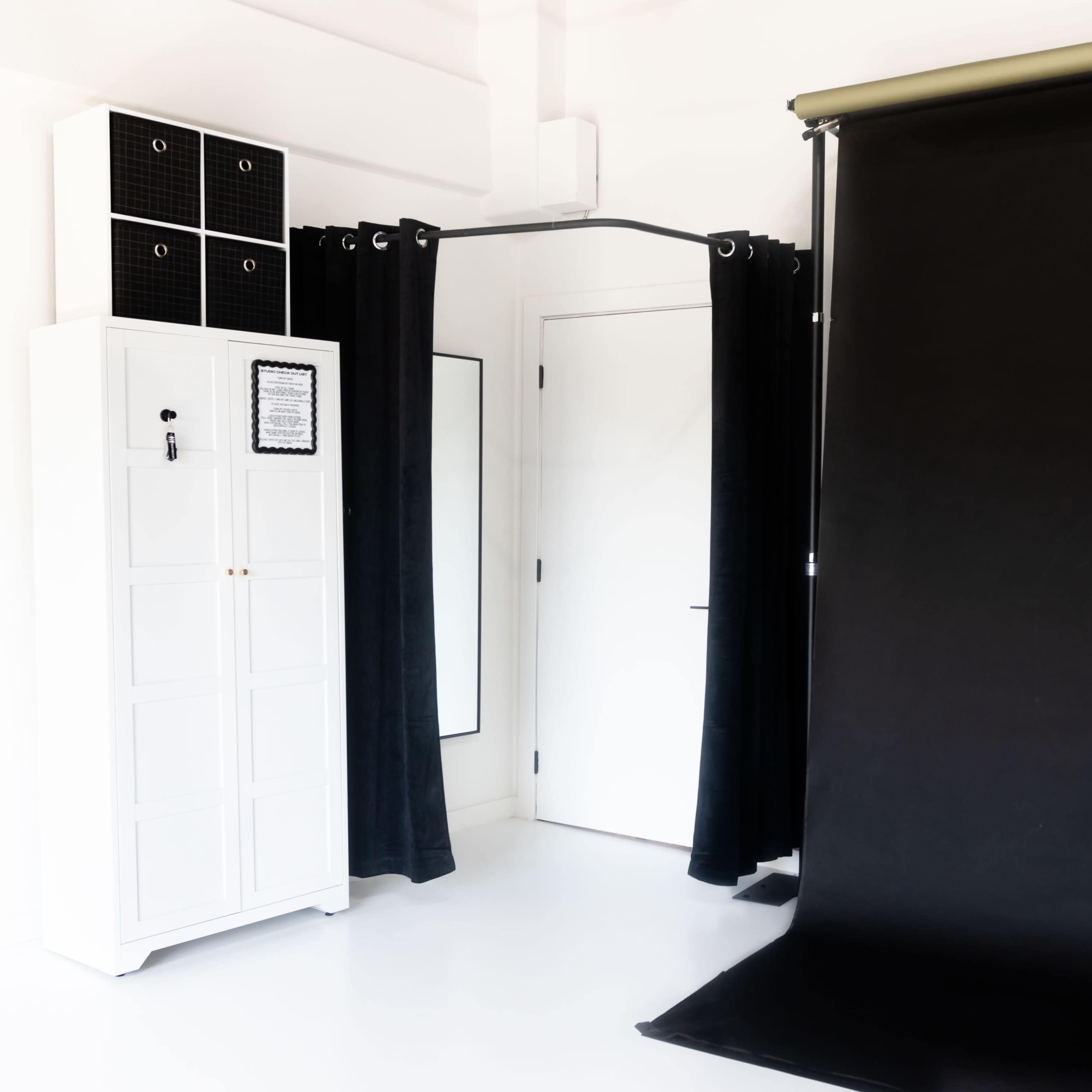 All White Natural Light Creative Space Hillsboro Image in Hillsboro, Hillsboro, OR