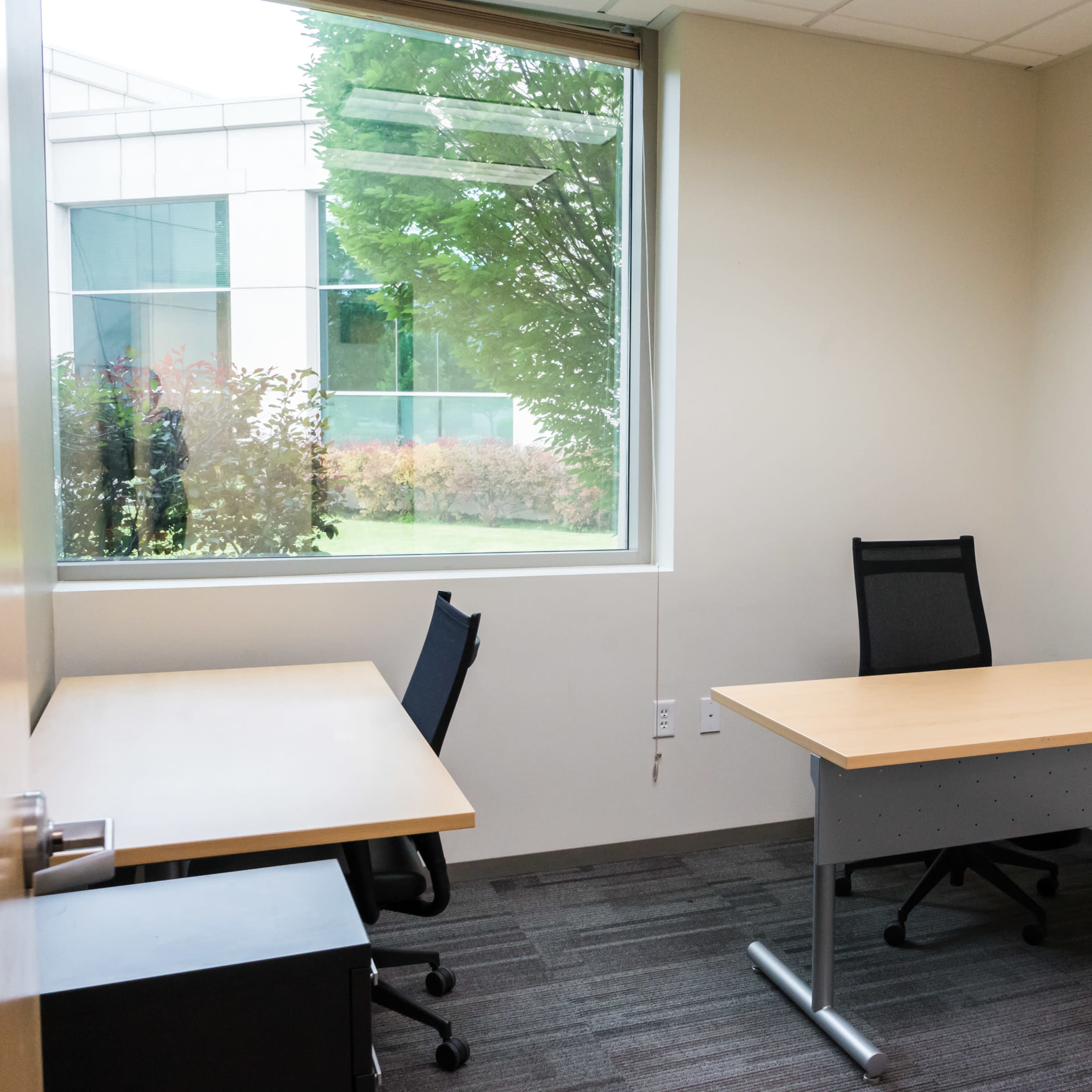 Day Rental Coworking space Image in Bonneville, Orem, UT