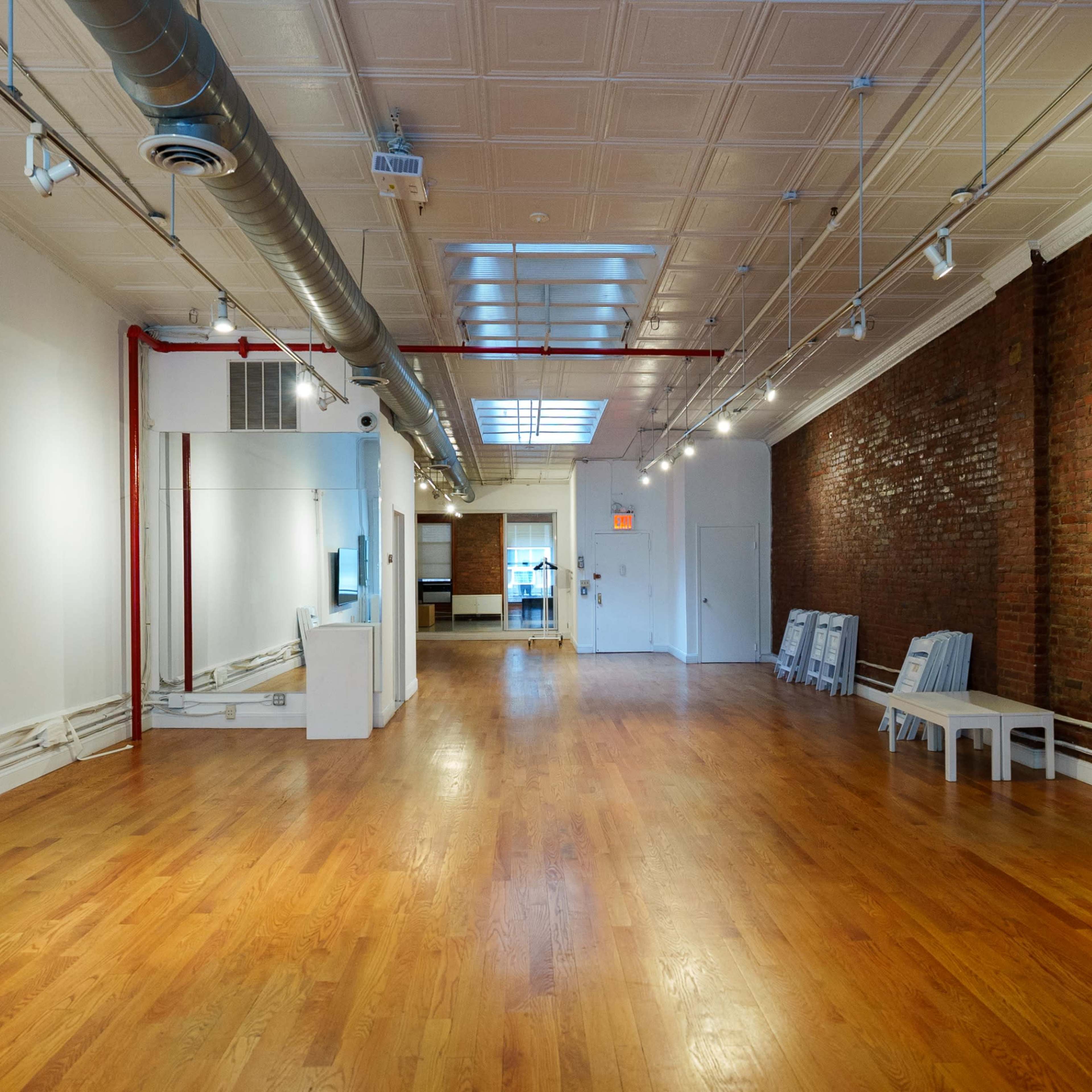 Soho / TriBeCa Loft Penthouse with high ceilings for meetings, events, photo shoots Image in Lower Manhattan, New York, NY