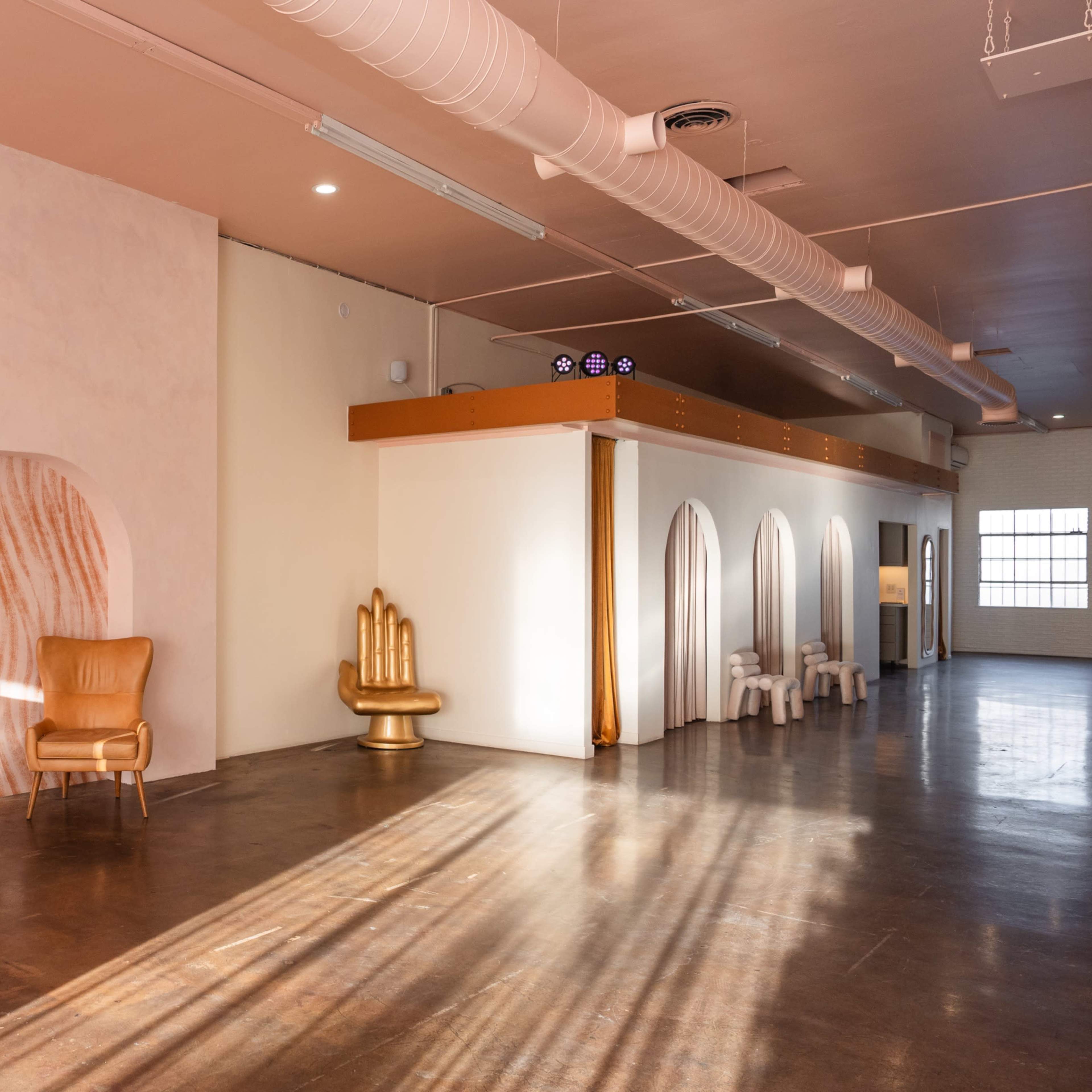 Spacious Flexible Storefront Image in Magnolia Park, Burbank, CA