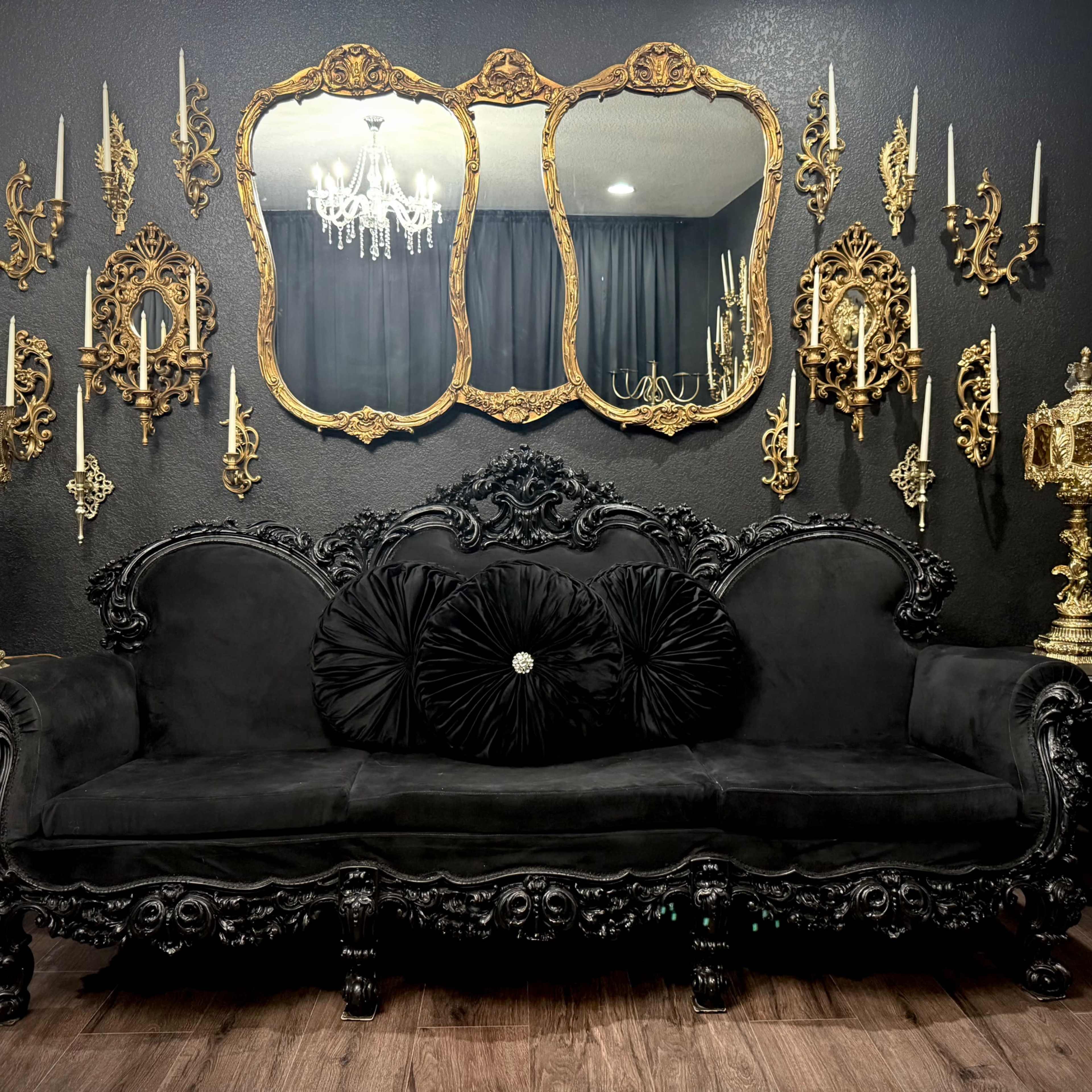 Gothic Glam House Image in Denver International Airport, Denver, CO