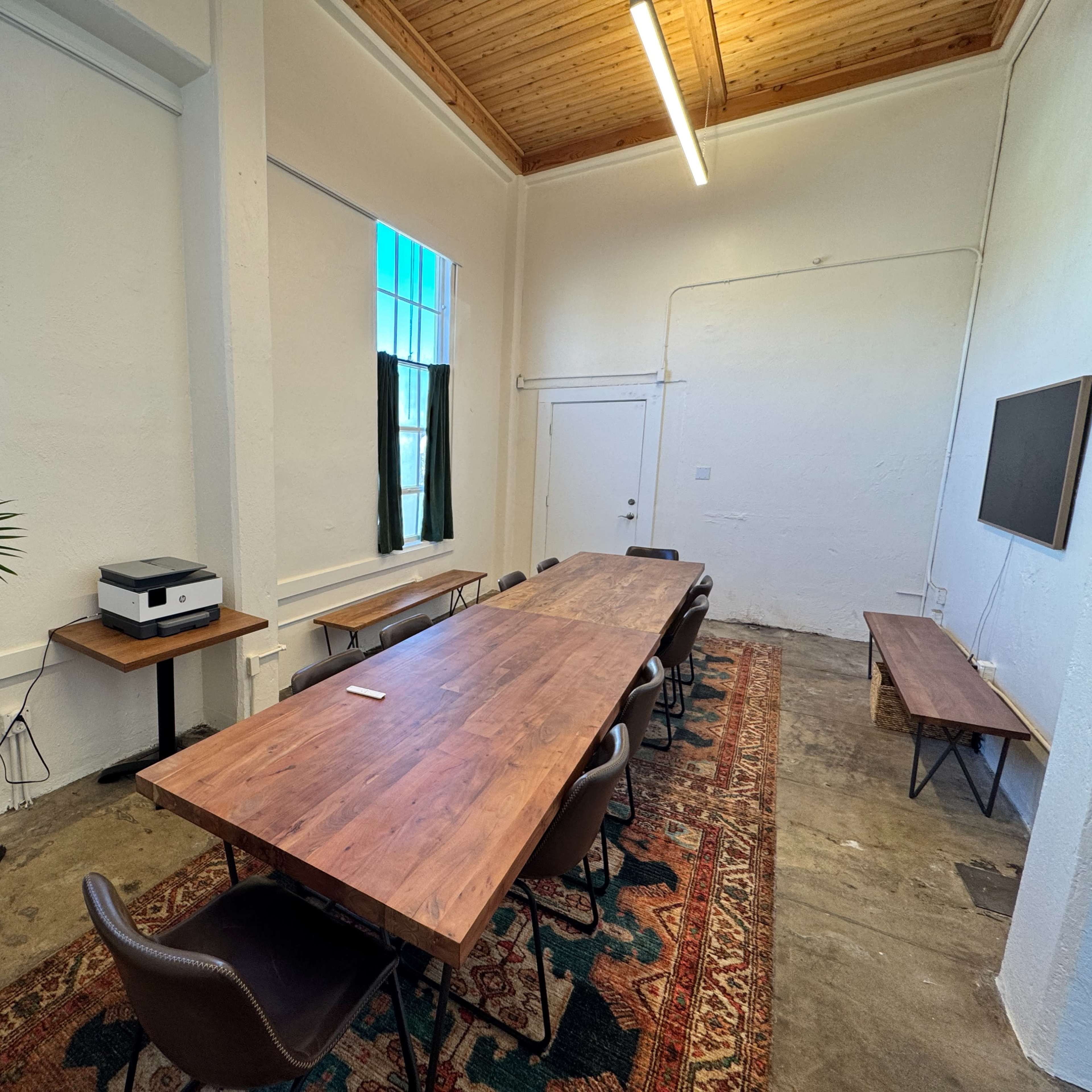 Casual Meeting Room near The Plaza Image in Sonoma, Sonoma, CA