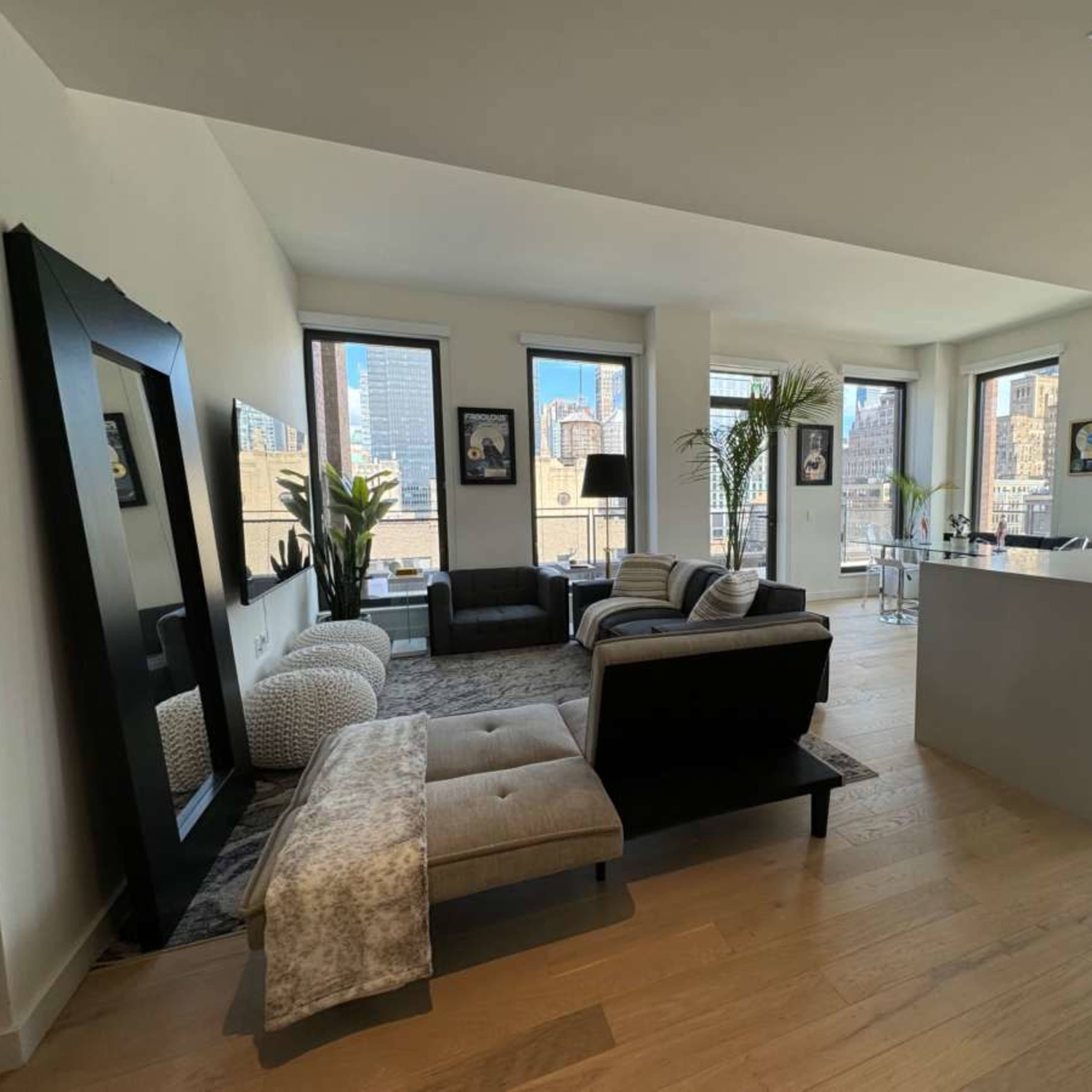 NYC Luxe Penthouse Image in Midtown Manhattan, New York, NY