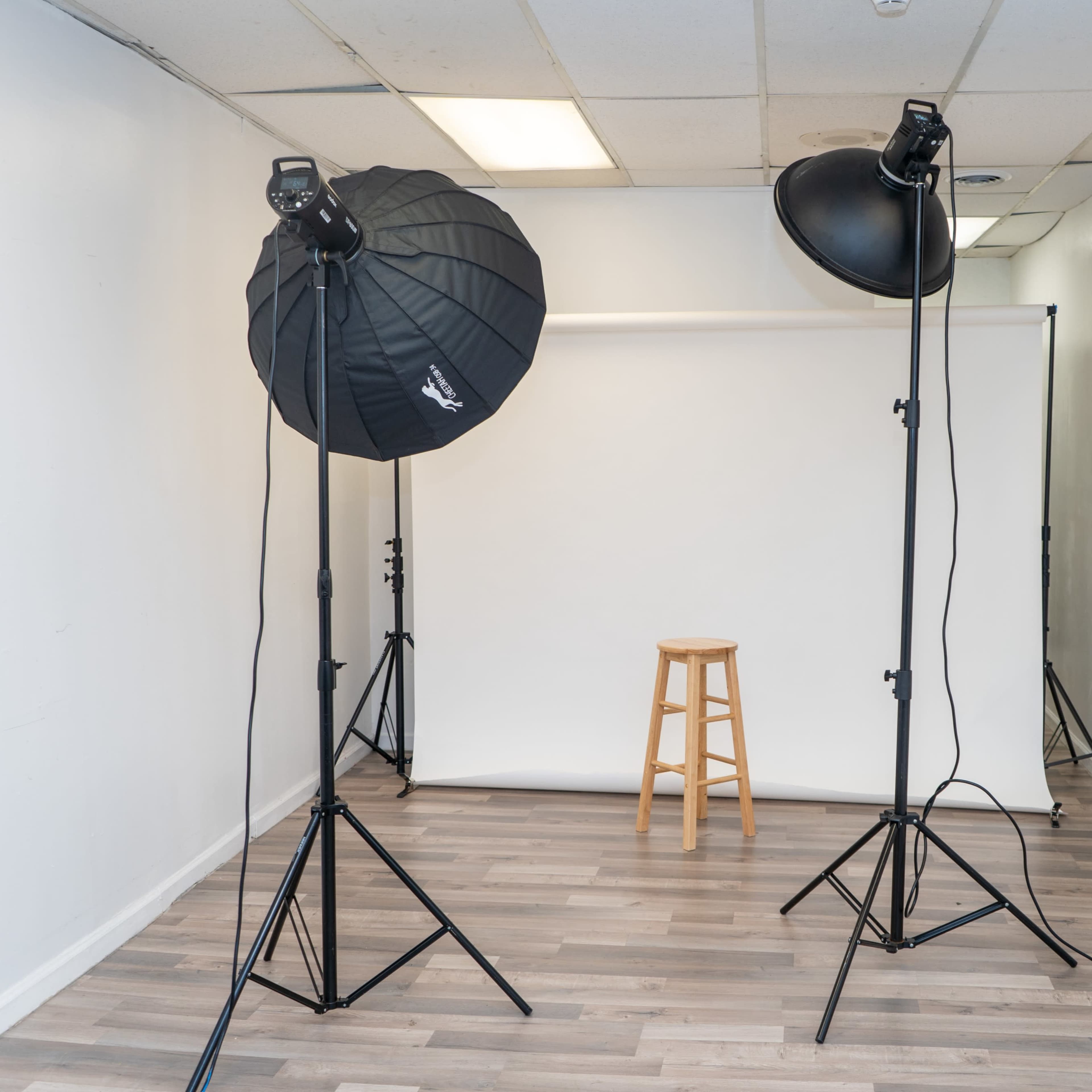 All-Inclusive Creative Photo/Video Studio Image in North Hempstead, Garden City Park, NY