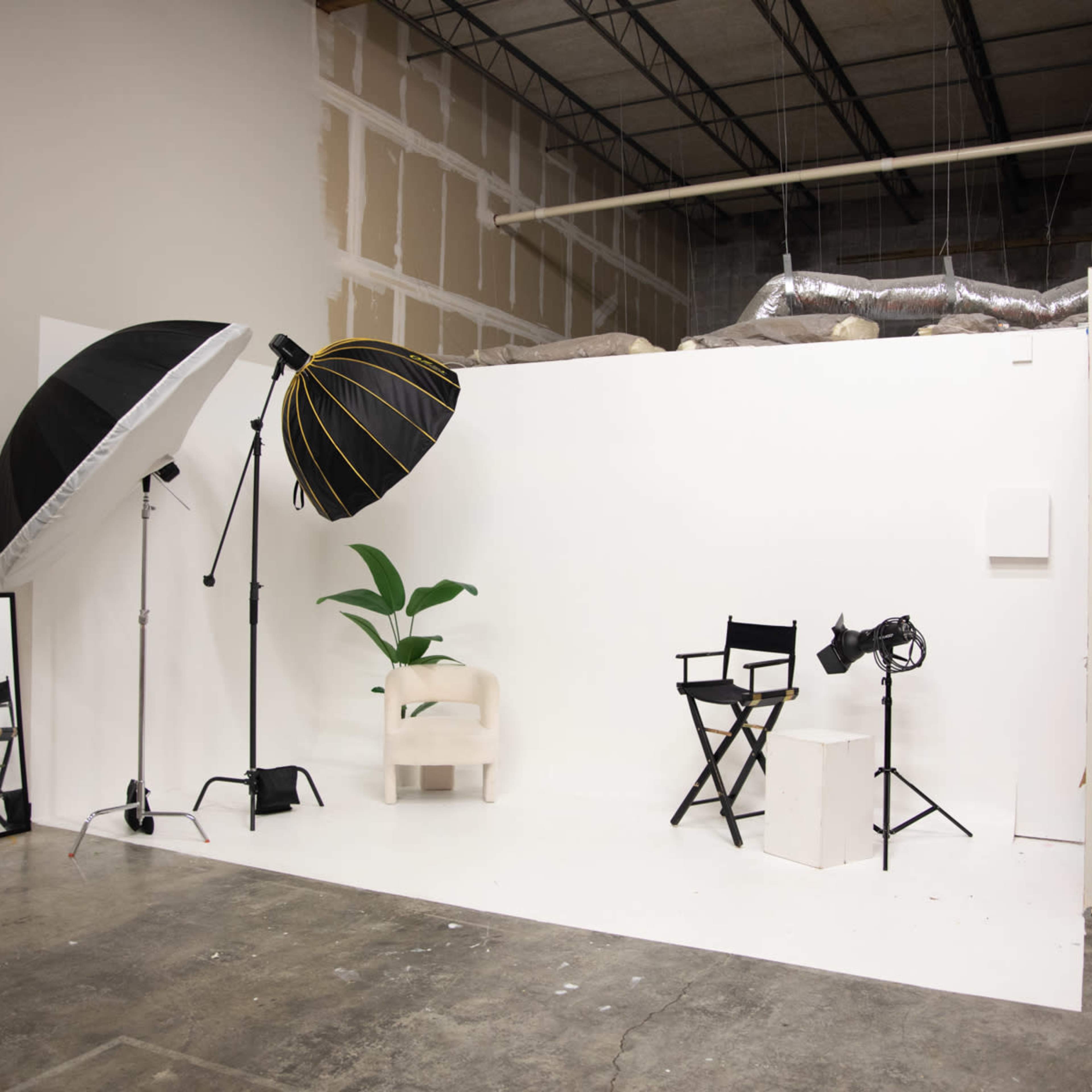 Industrial Photography Studio Image in Sans Pareil, Jacksonville, FL