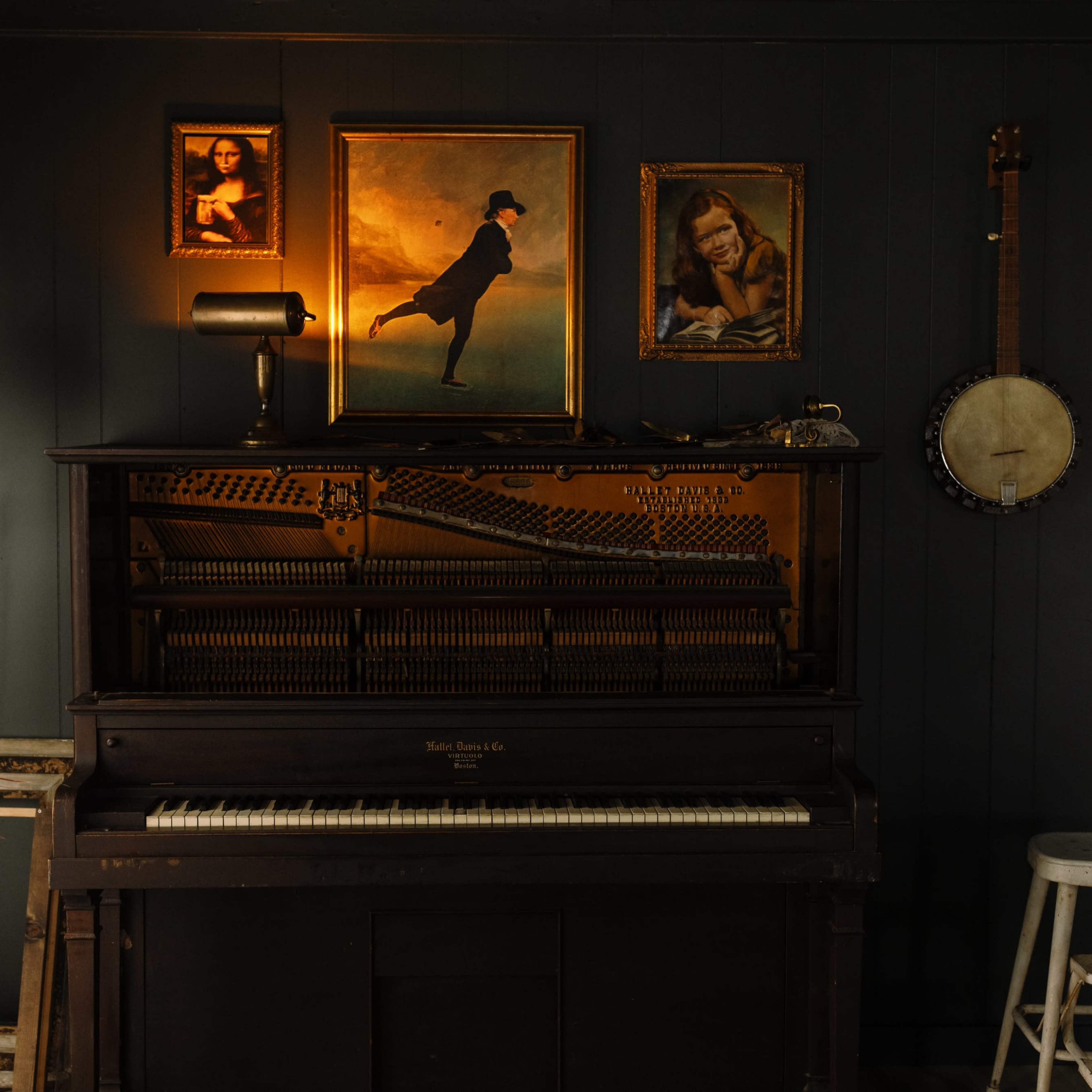 Moody Cabin with Piano & Wood Stove on 30 acres with views! Image in , Liberty, TN