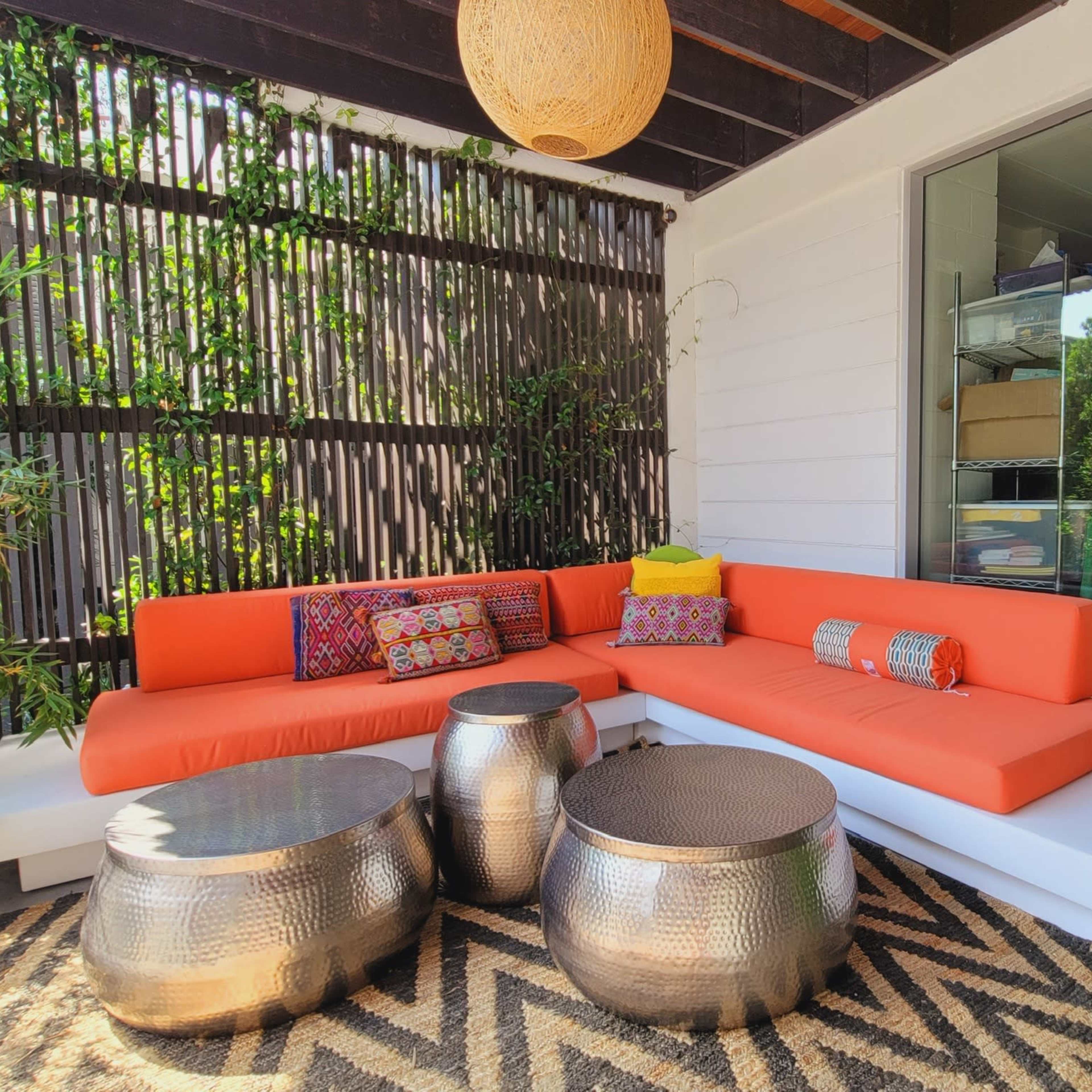 Midcentury Modern Home with Pool, Lush Yard, Modern Decor and Beautiful Light Image in Pico-Robertson, Beverly Hills, CA