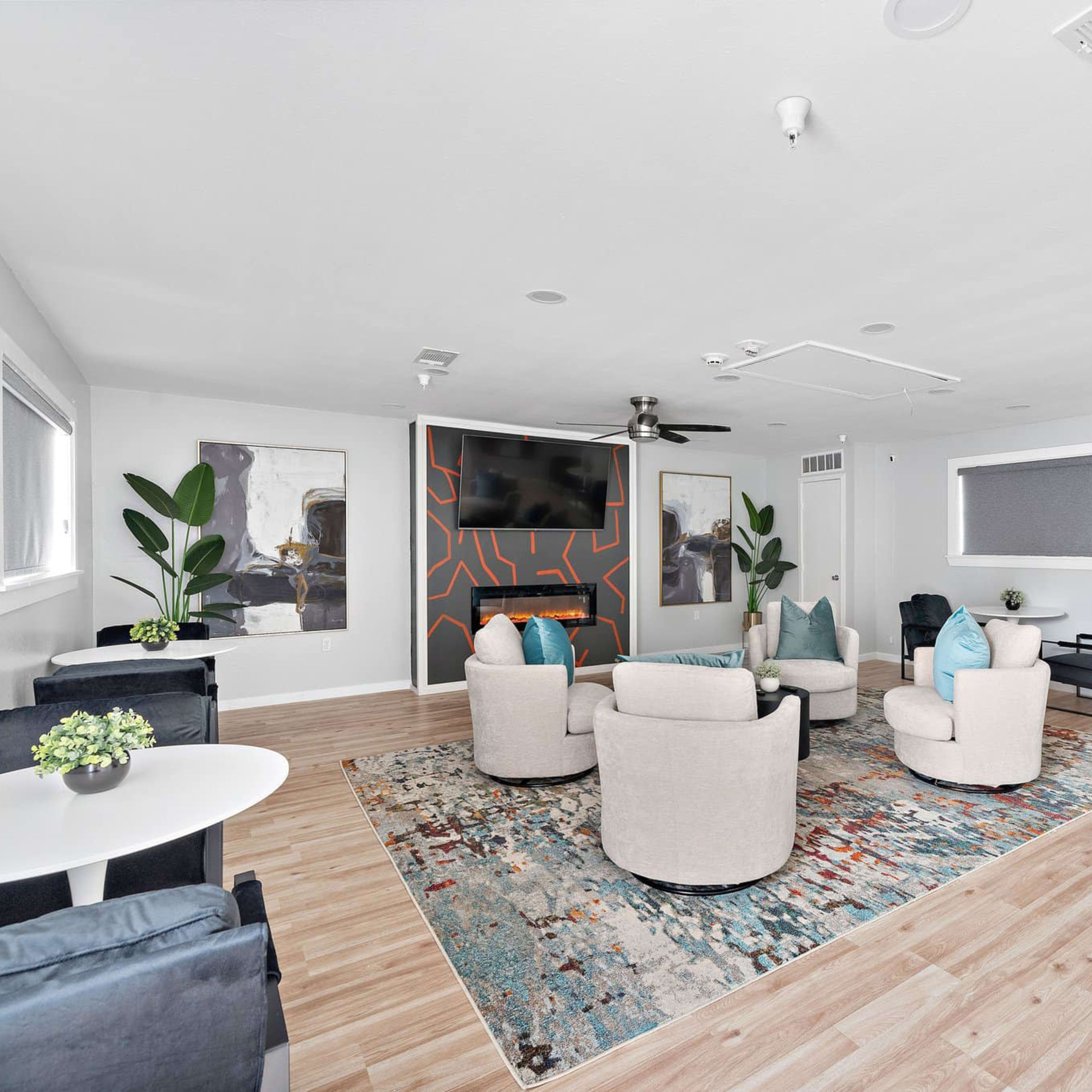 Modern decorated space with professional presence Image in Rosenberg, Rosenberg, TX