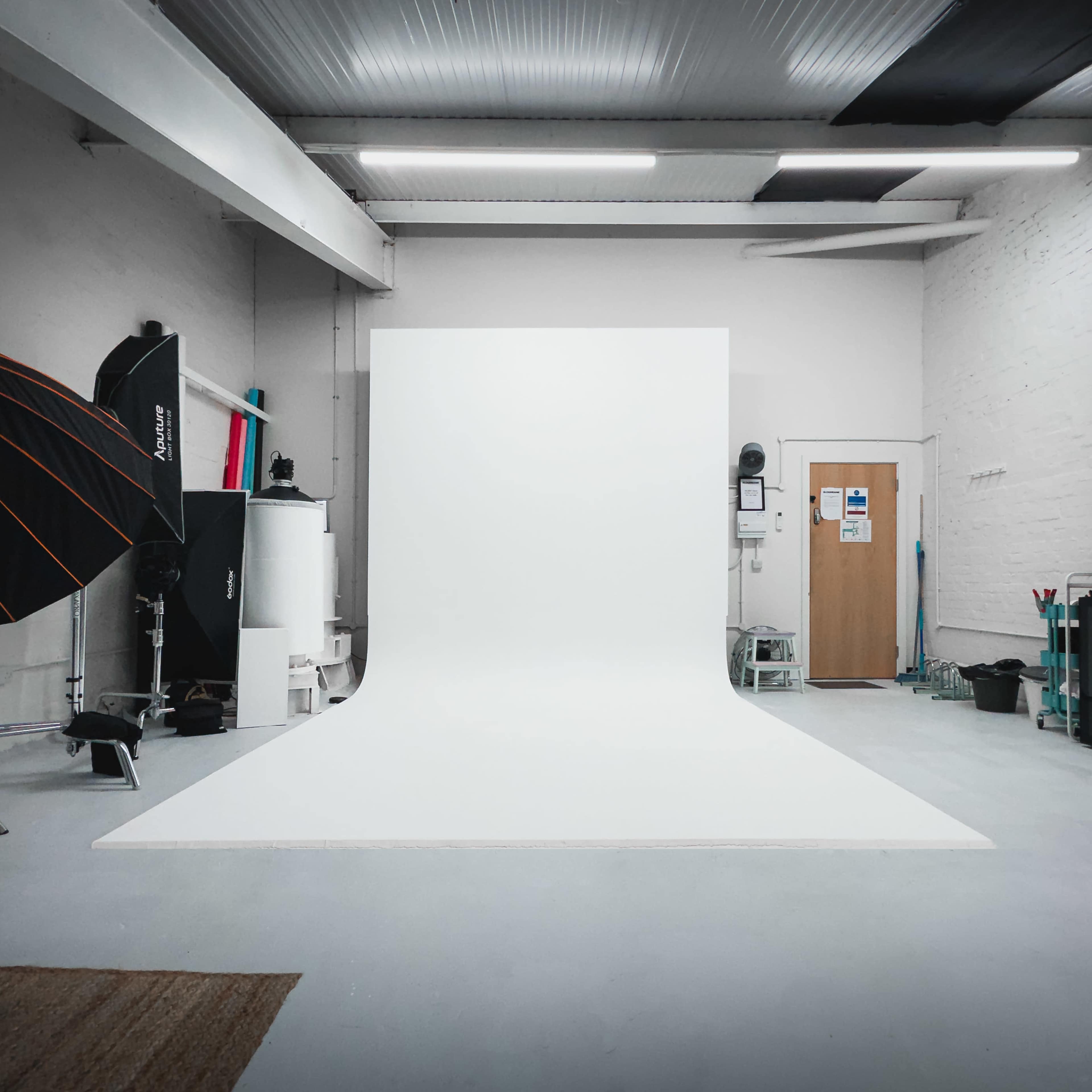 Industrial Photo & Video studio in N London - 3x3m Cyc Wall/Flash/modifiers included Image in London, London, England