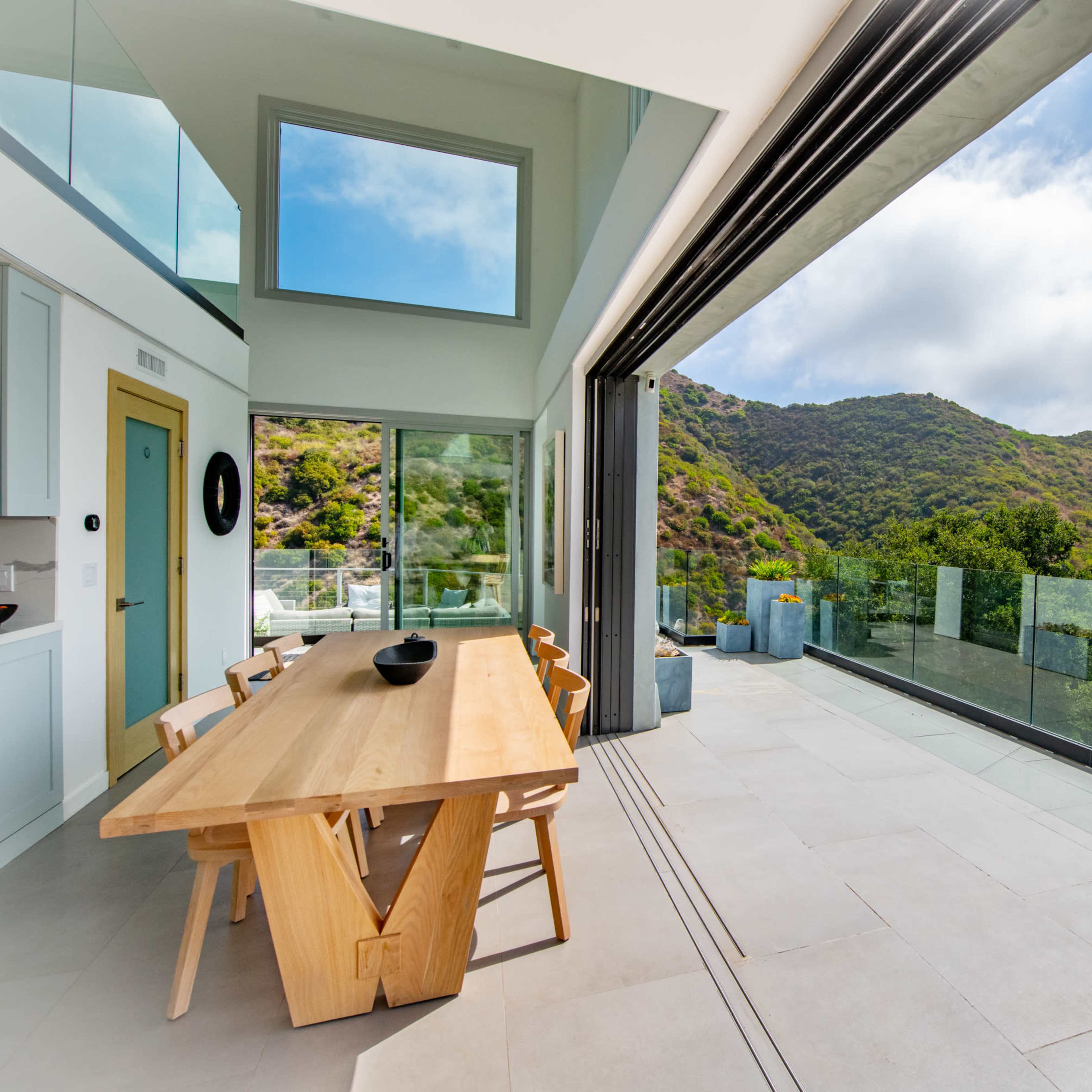 The Malibu Modern Oasis Image in , Malibu, CA