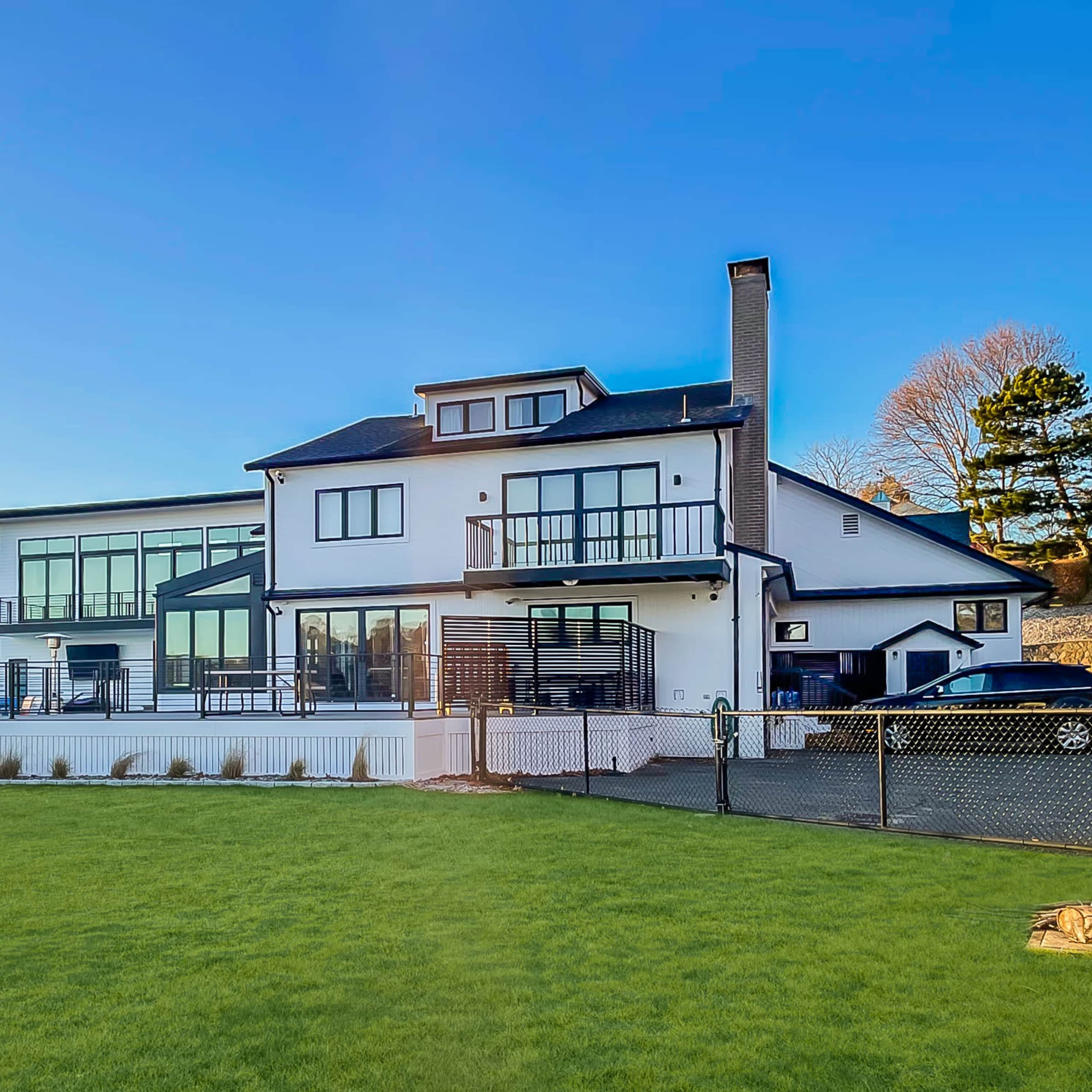 Oceanfront Vintage MANSION - 70's/80's style, Arcade, Indoor Bar, Pool Image in Salem, Salem, MA