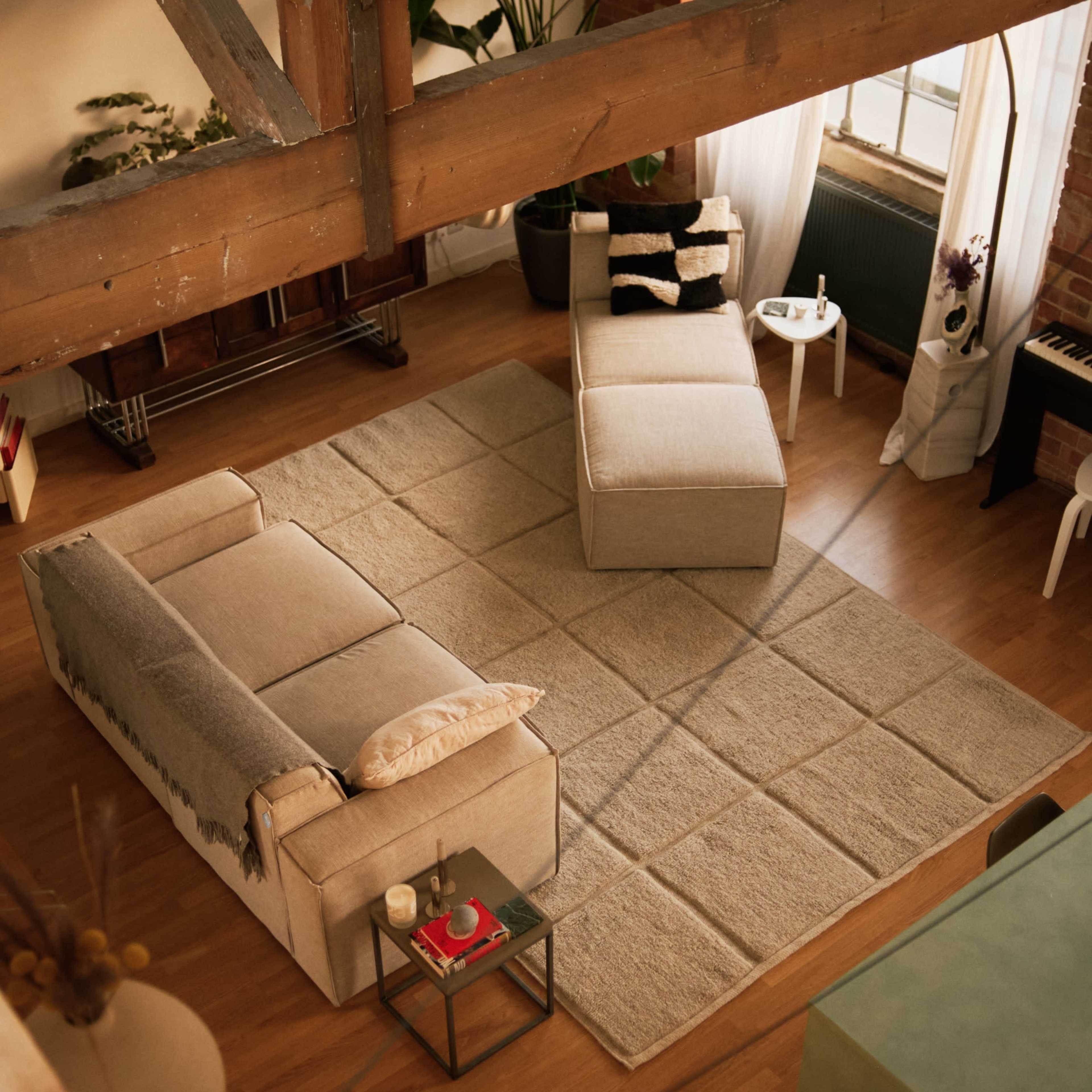 Airy Warehouse Conversion with Rooftop Image in Bermondsey, London, England
