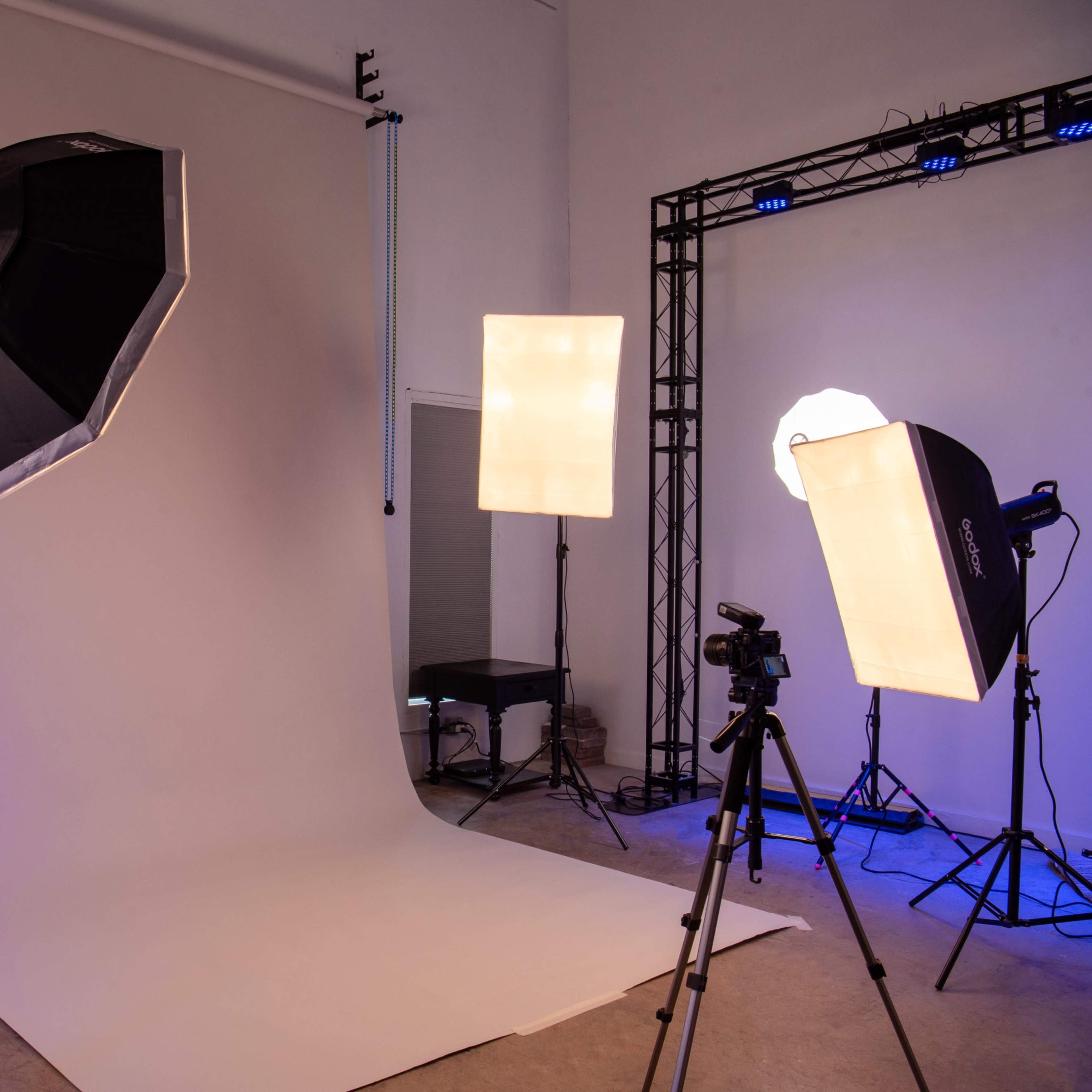 Studio Warehouse with loft Image in Allapattah, Miami, FL