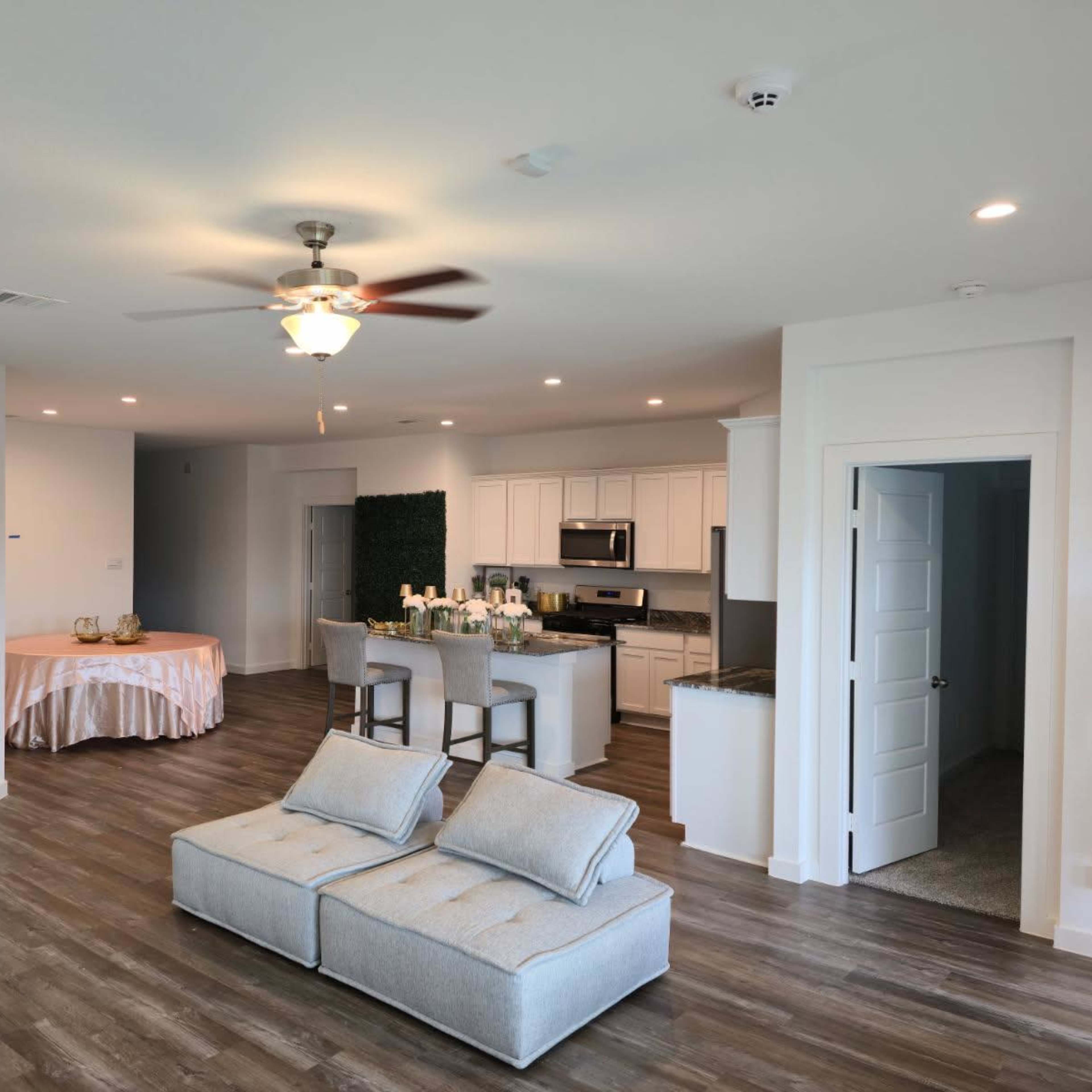 la Maison @ Sommerville Image in , Rosharon, TX