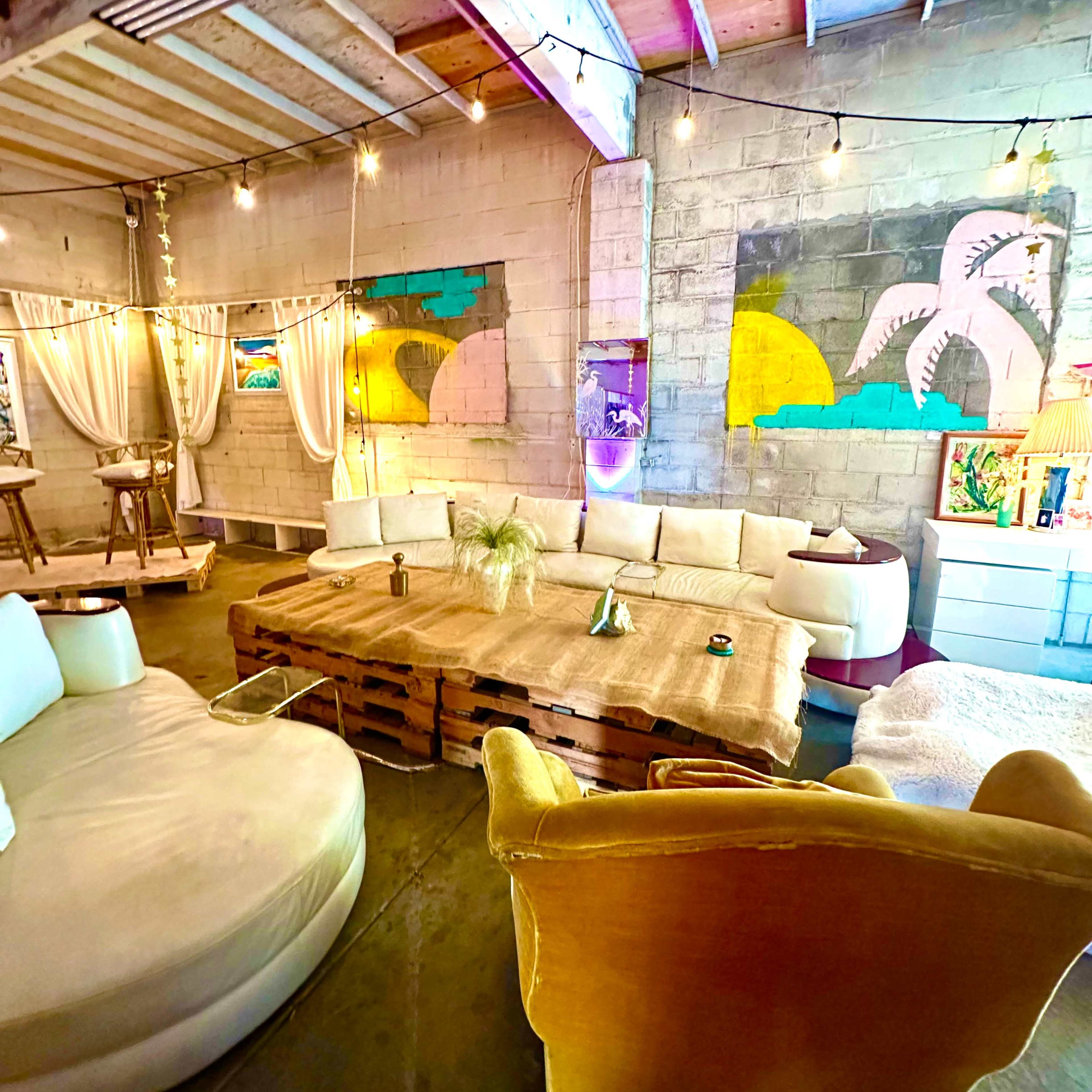 Lifestyle Art Space Image in Mansion Flats, Sacramento, CA