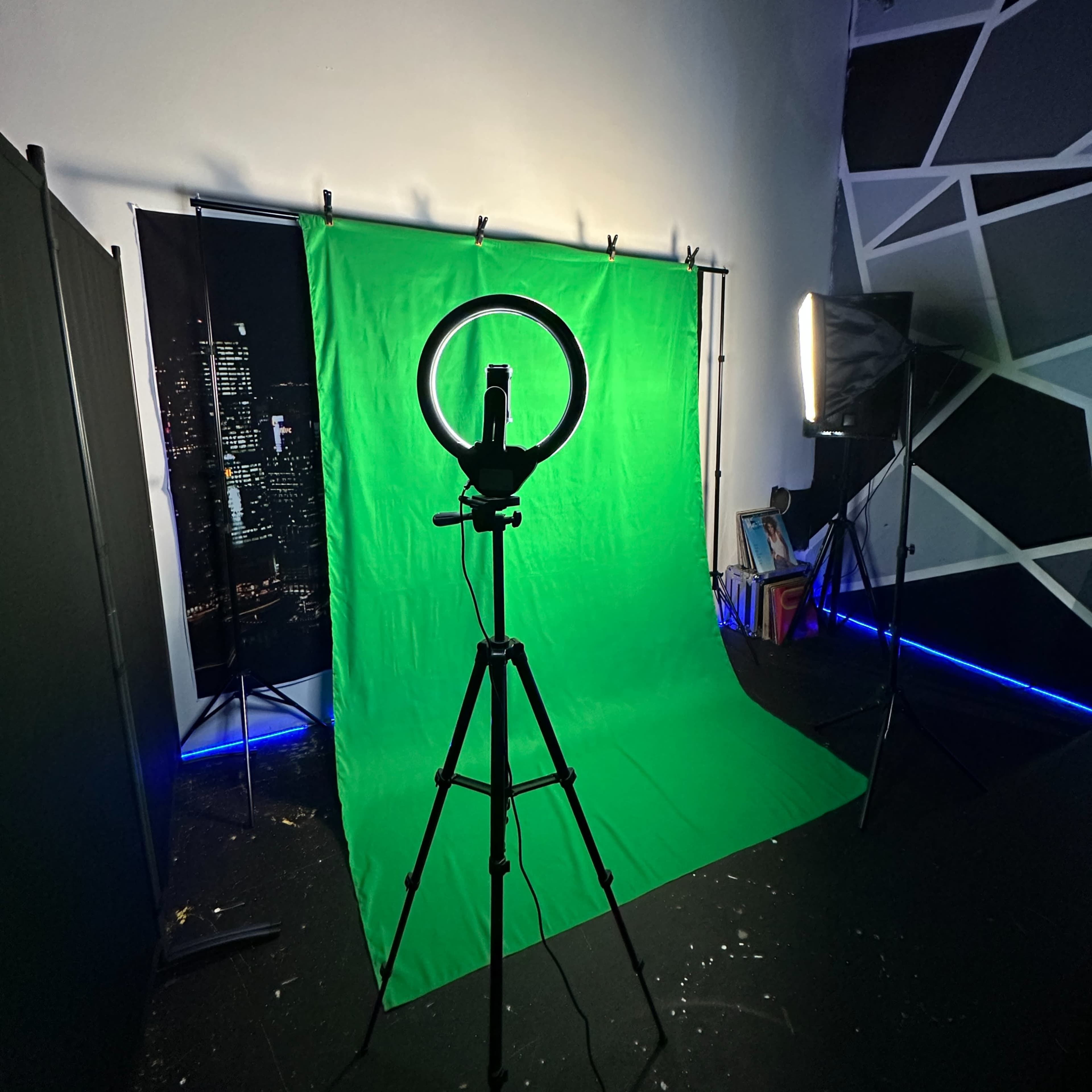 Photo Studio & DJ Content Creation! Image in Pittsburgh, Atlanta, GA