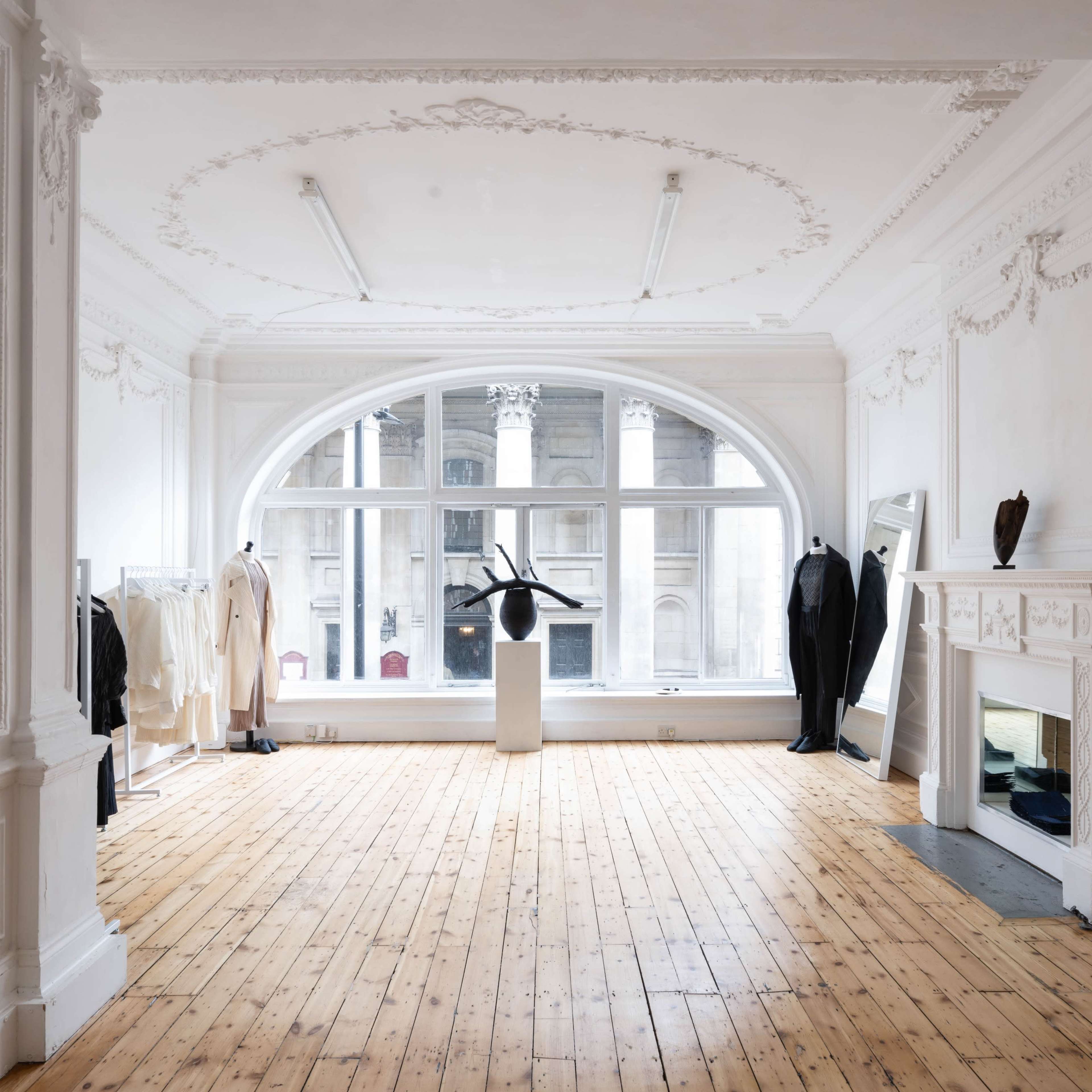 Elegant Mayfair Gallery Space Image in Mayfair, London, England