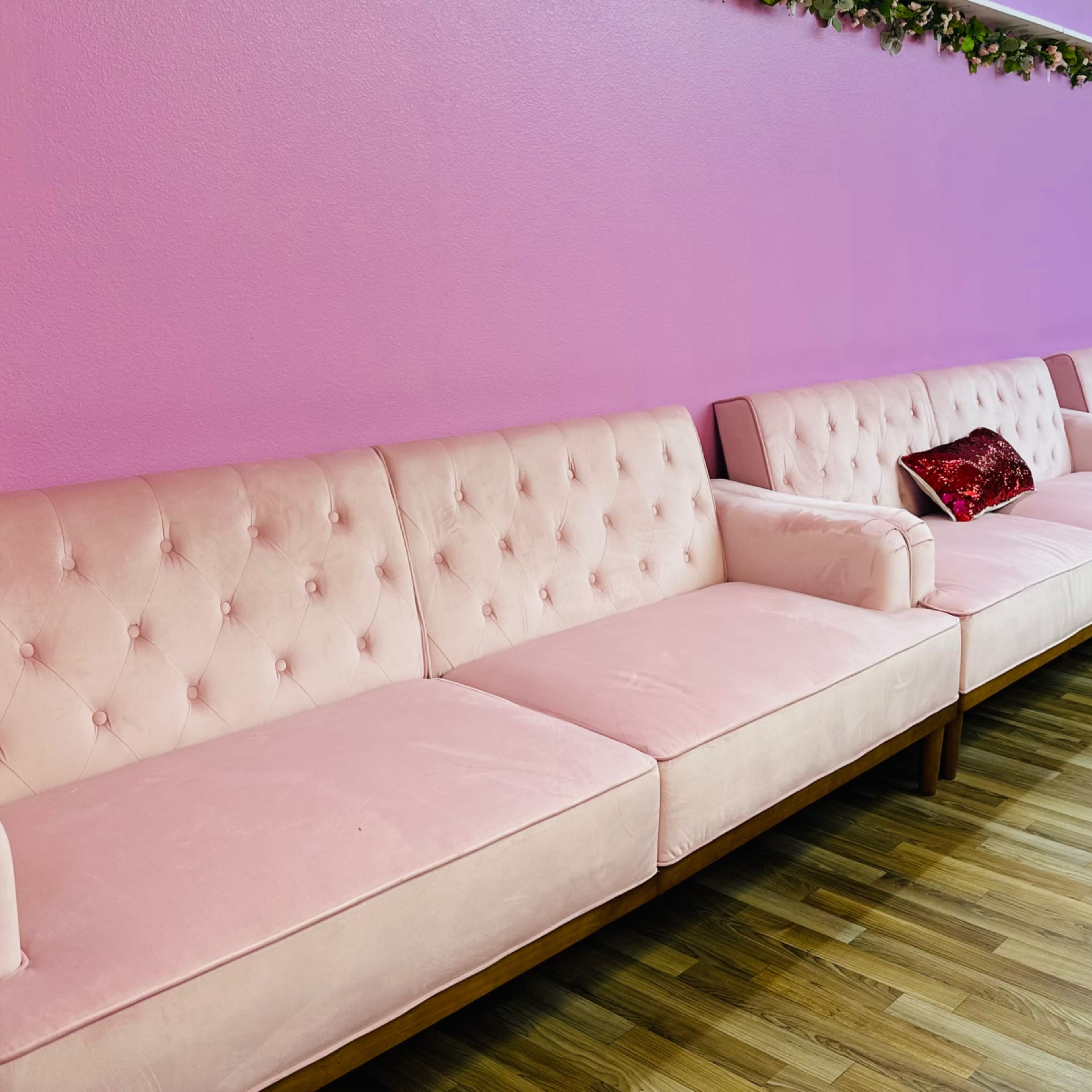 Fully Furnished, All Pink Venue Image in Sacramento, Sacramento, CA
