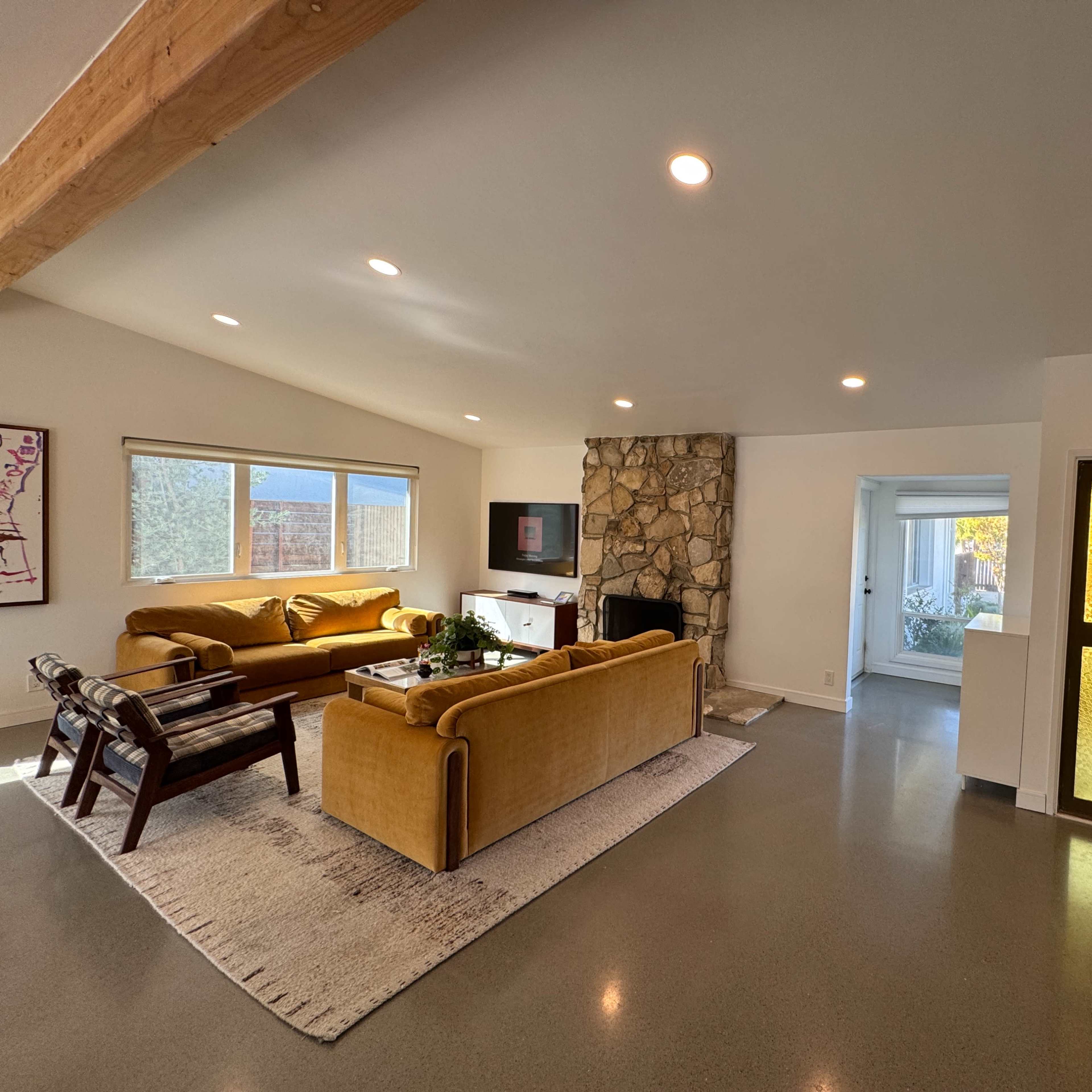 Modern home with pool and awesome front and back yard space with pool and ping pong Image in Mesa Del Mar, Costa Mesa, CA