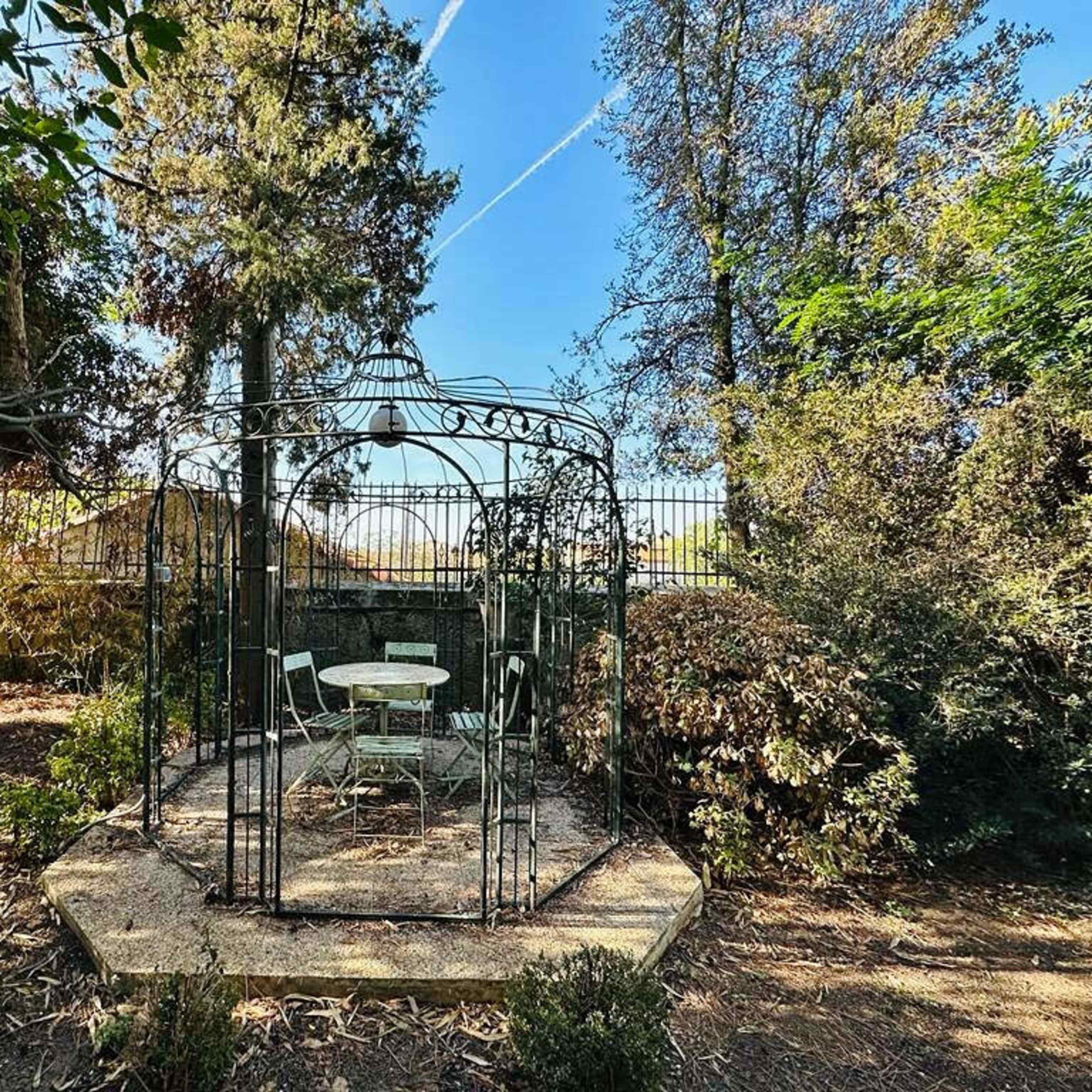 Ancien domaine viticole atypique chargé d'histoires Image dans Nissan-lez-Enserune, Nissan-lez-Enserune, Occitanie