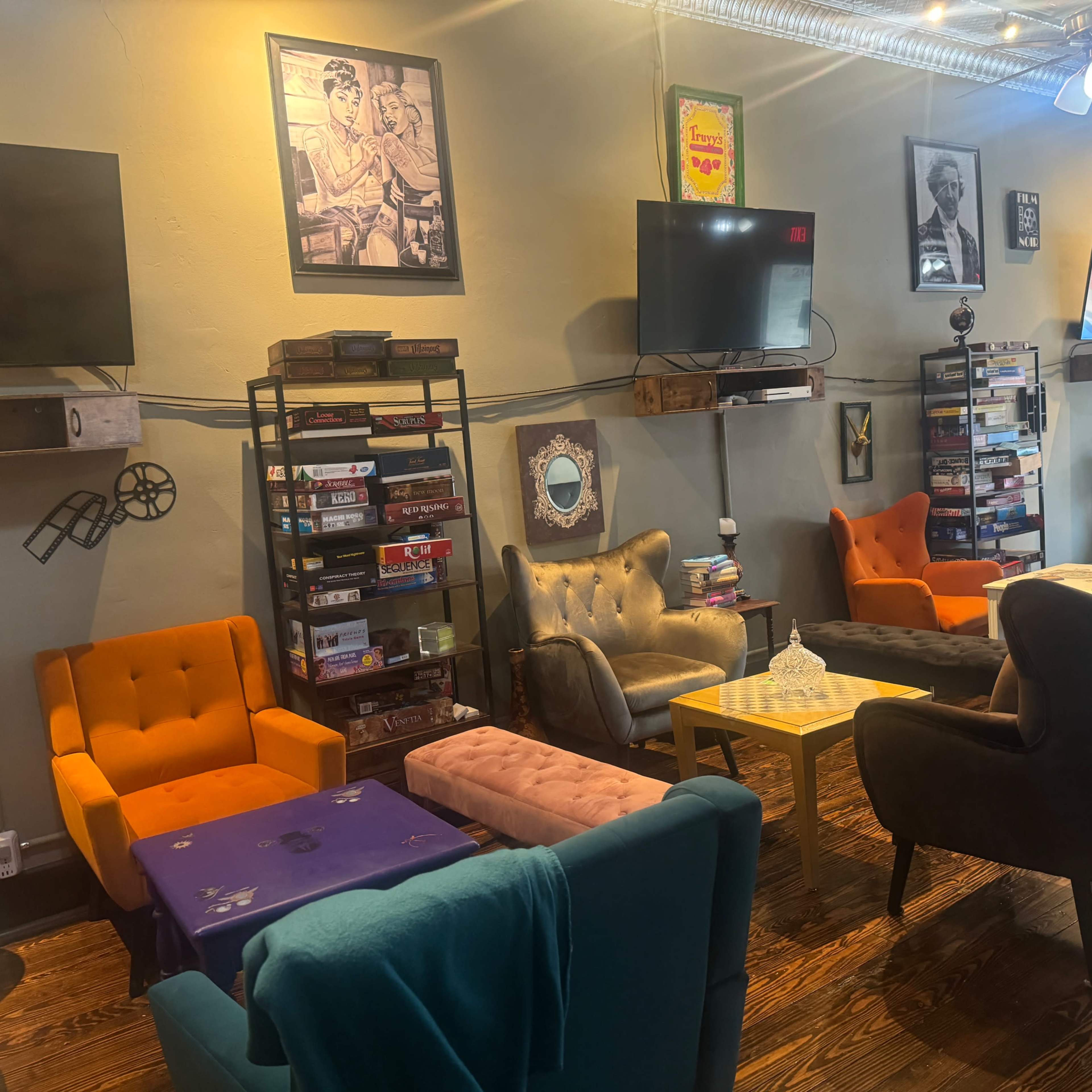 Downtown Unique and Cozy Event Space Image in River View Township, Festus, MO