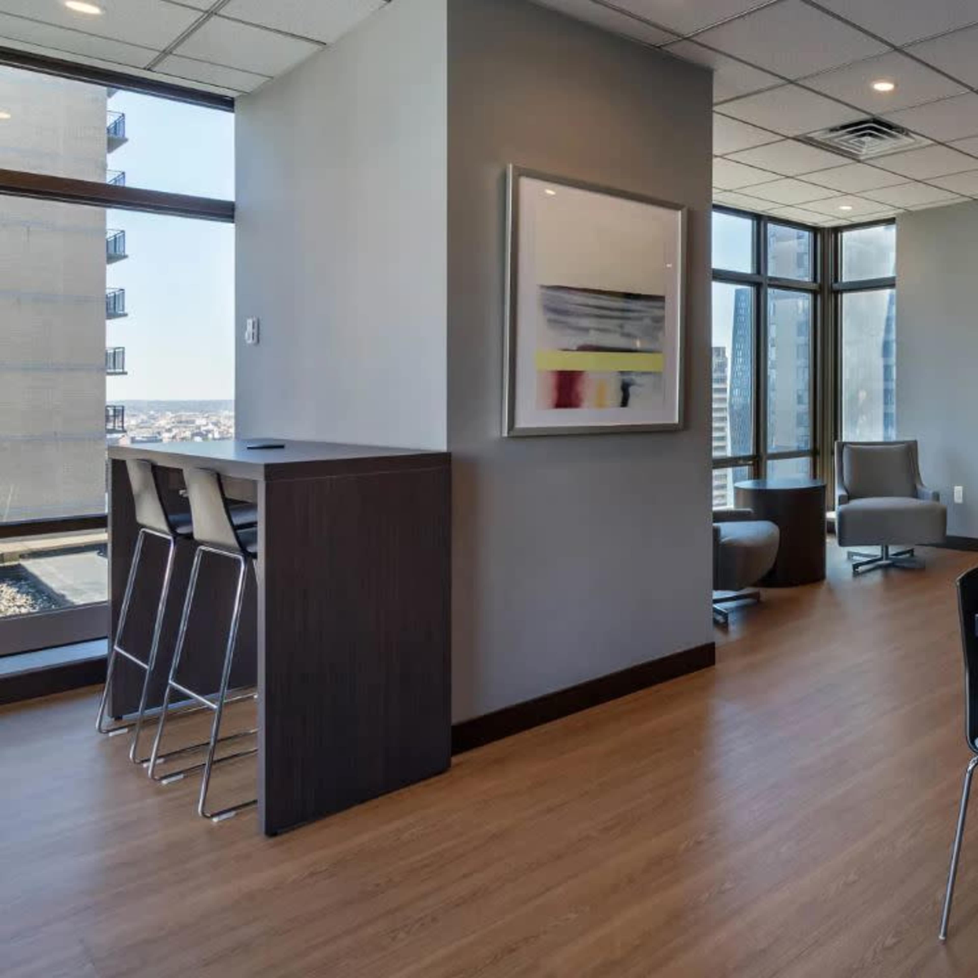 Skyline Lounge Image in Midtown Manhattan, New York, NY
