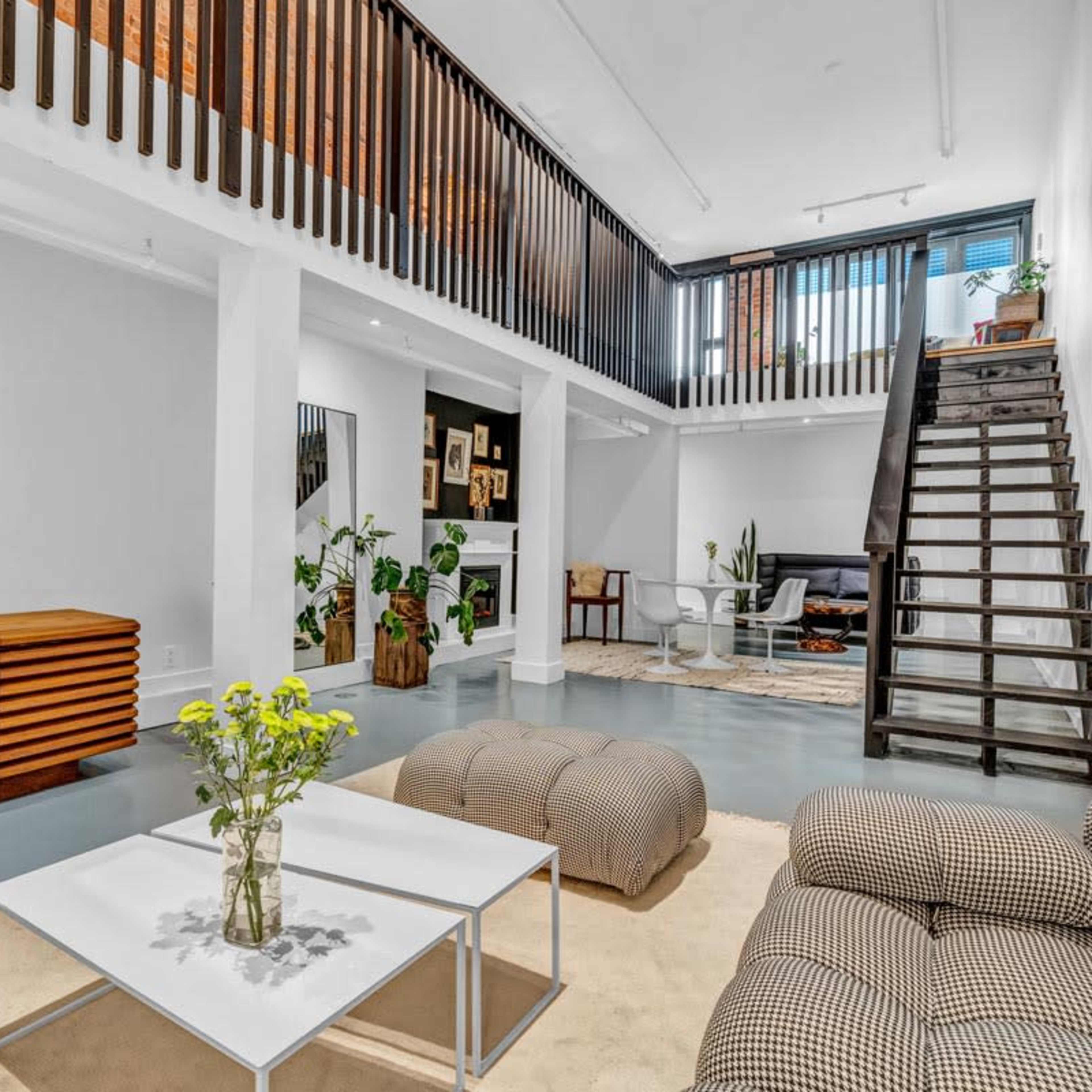 2 Story NYC Style Gastown Loft Image in Downtown Vancouver, Vancouver, BC