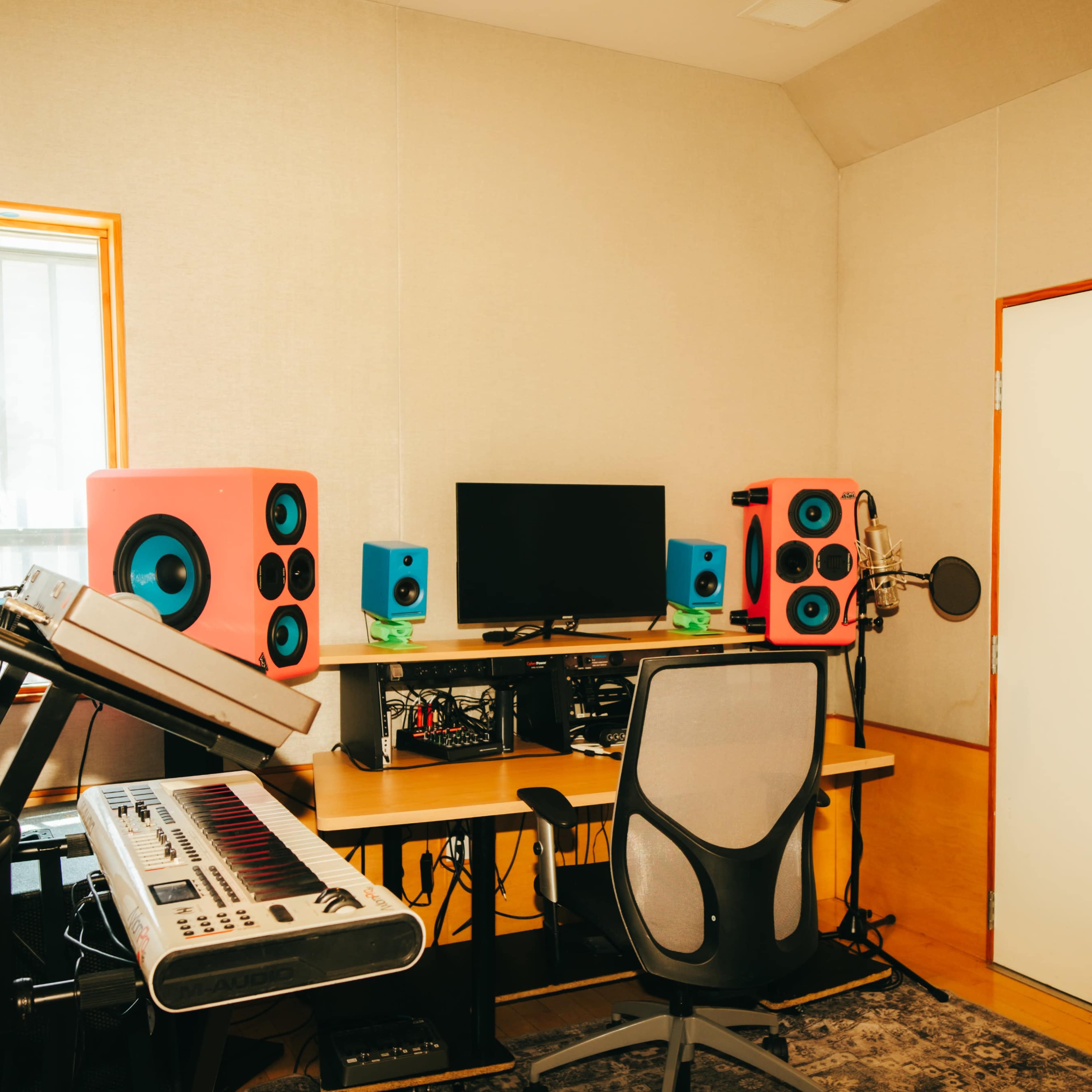 West LA High End Recording Studio (Z Room) Image in Sawtelle, Los Angeles, CA