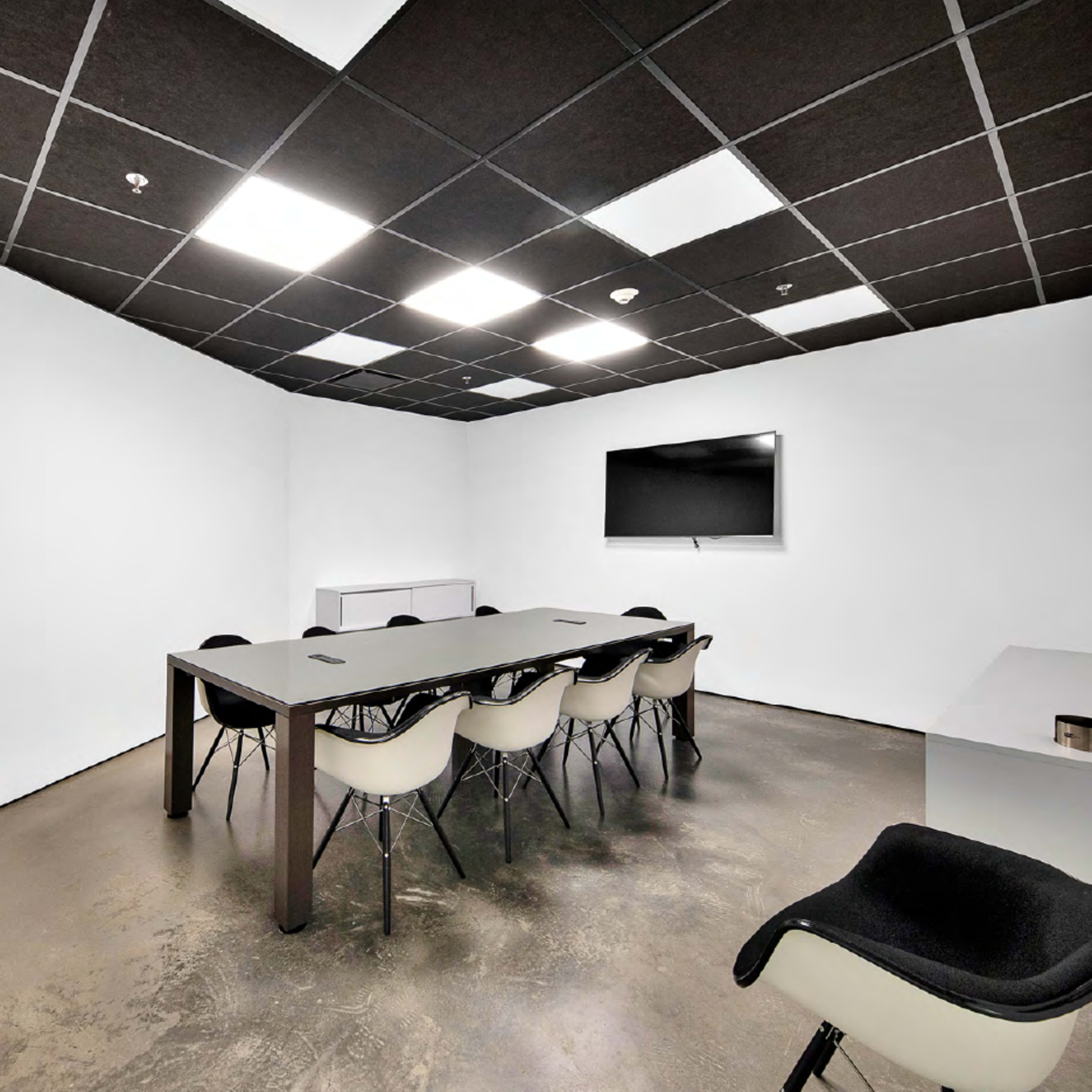 Modern Industrial Space Perfect for Versatile Gatherings Image in Harlem, New York, NY