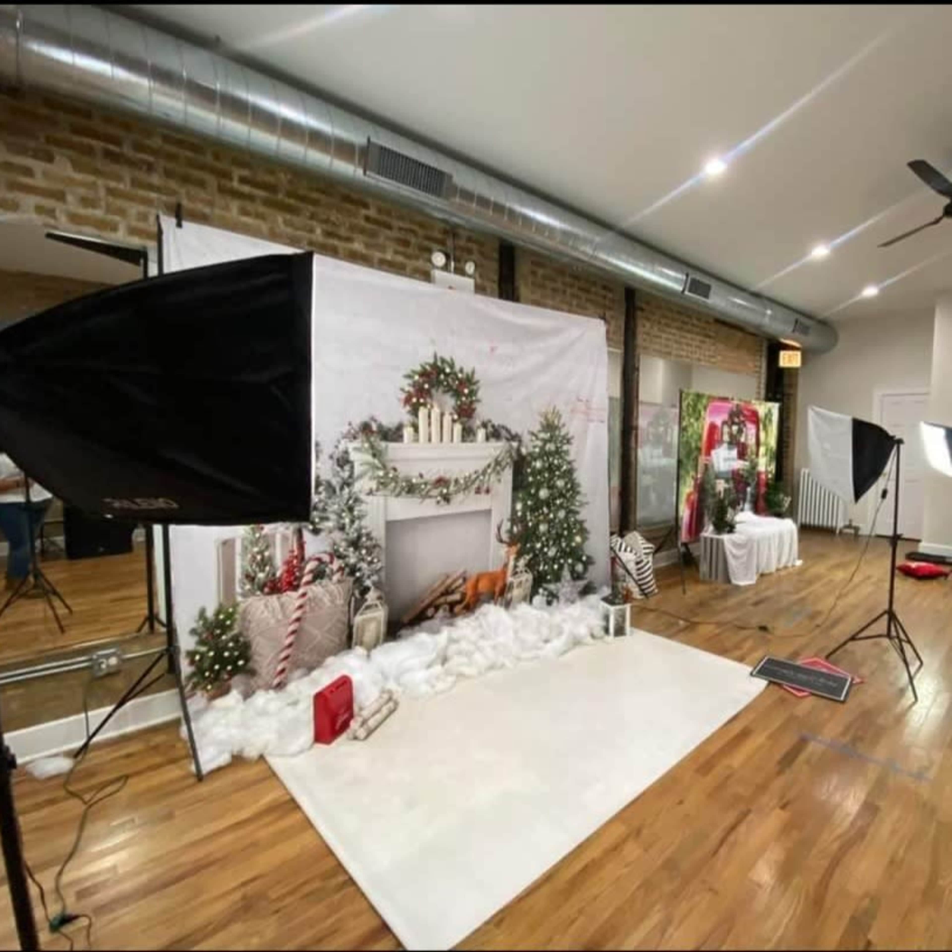 Creative Studio Space Image in Portage Park, Chicago, IL