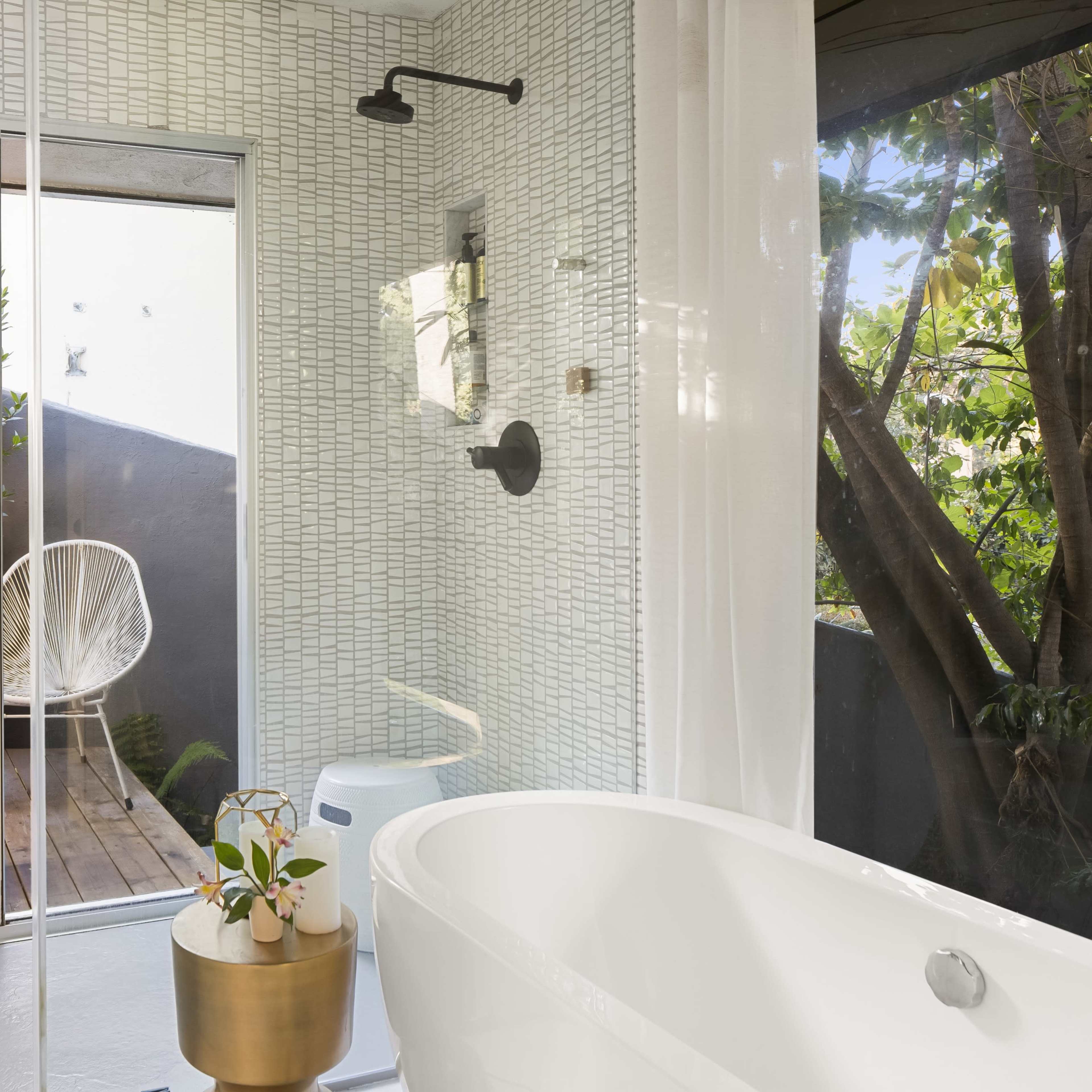 RETRO CHIC MID-CENTURY MODERN  HOME Image in South Los Angeles, View Park-Windsor Hills, CA