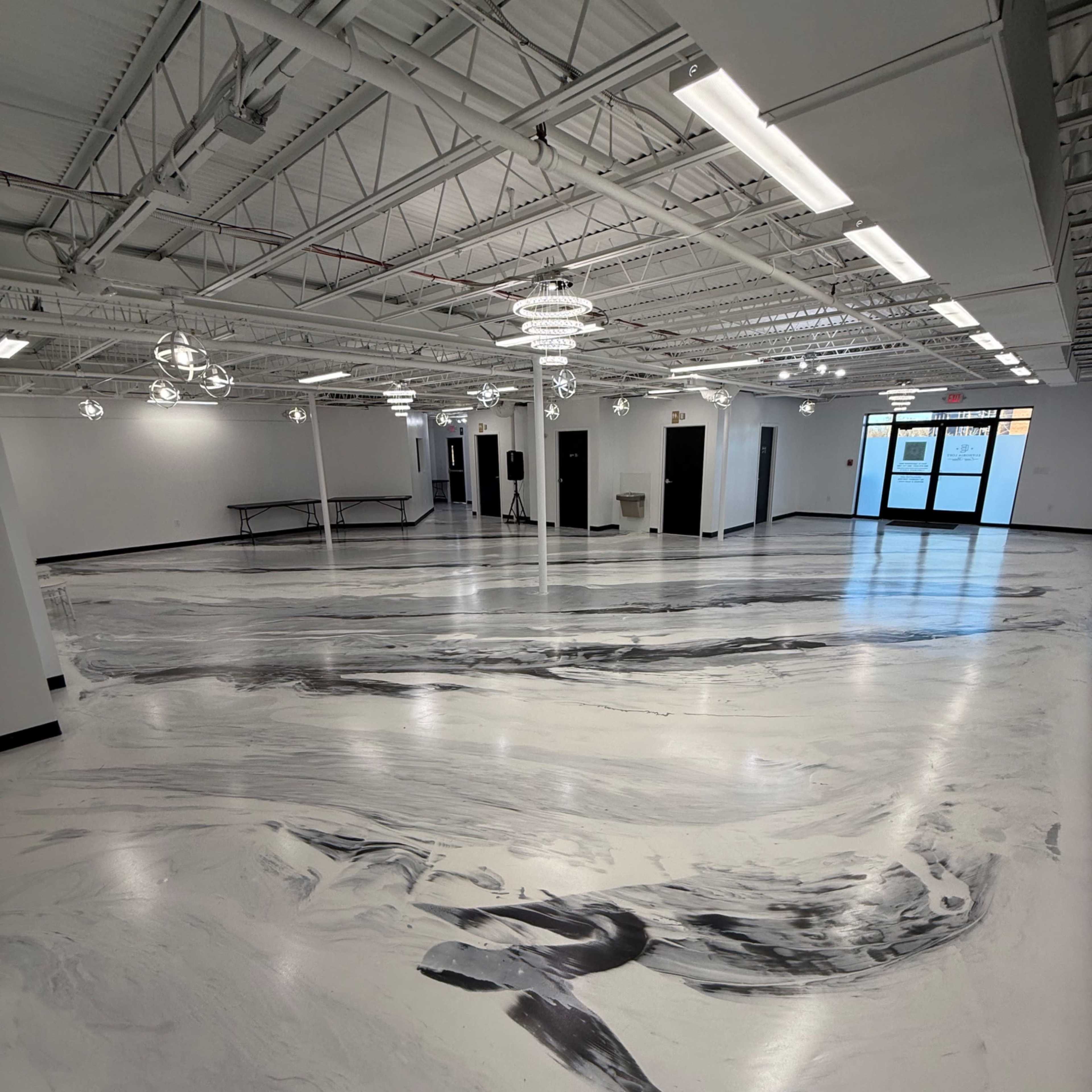 All White Canvas Image in Wethersfield, Wethersfield, CT