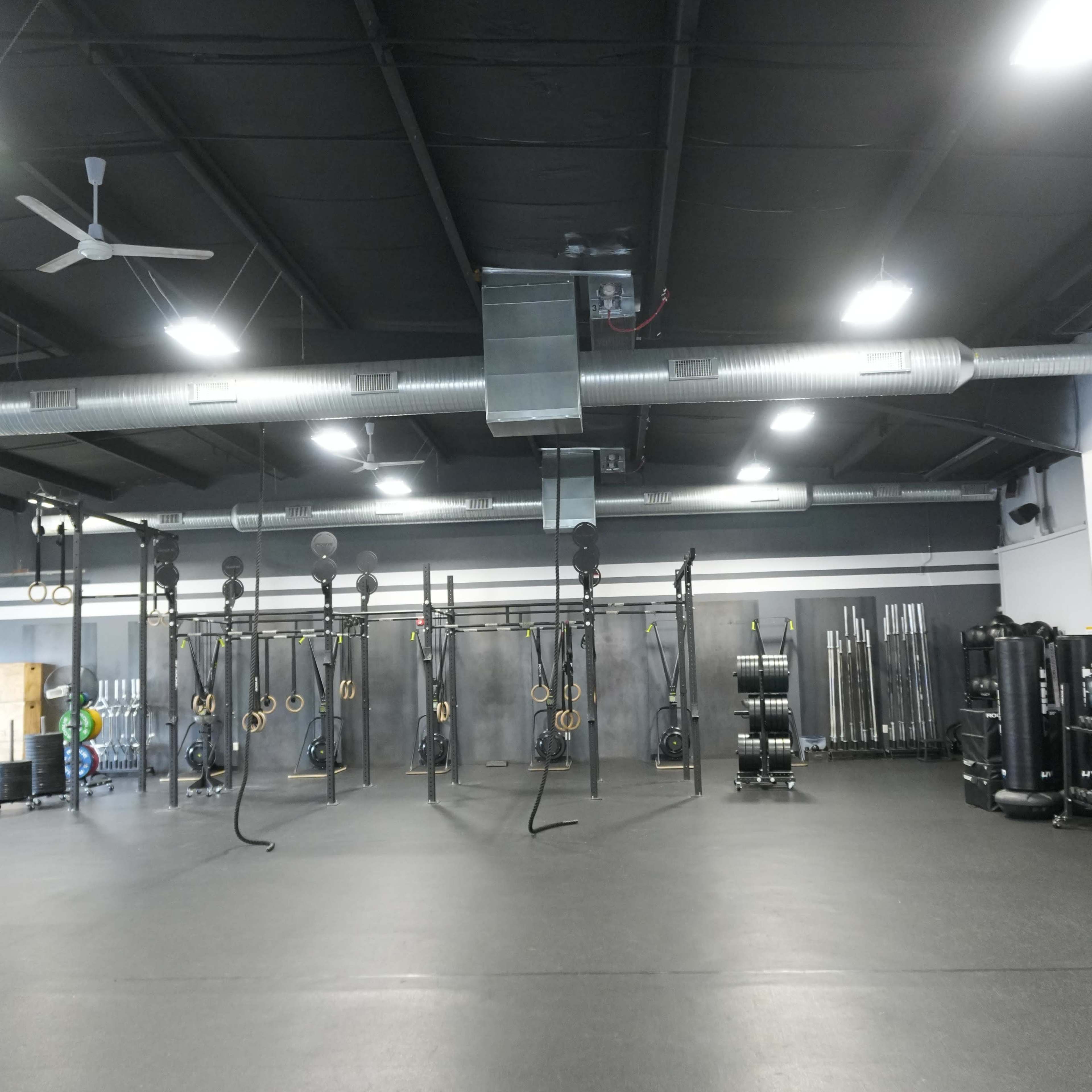 Large 6,000 sq ft fitness studio - clean, bright natural light. AC/Heat Image in Guilford, Guilford, CT