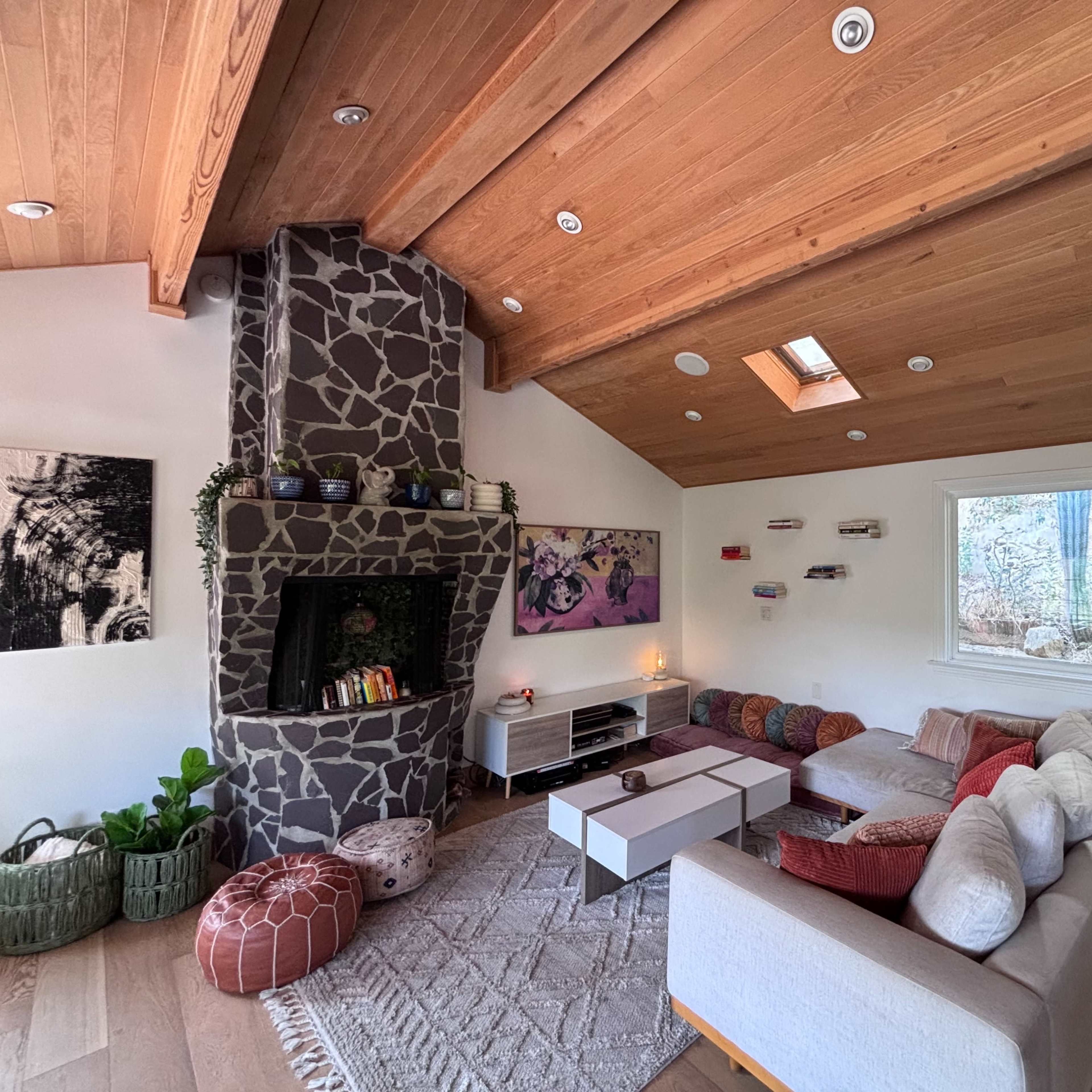 The Feela House Image in Central LA, Los Angeles, CA