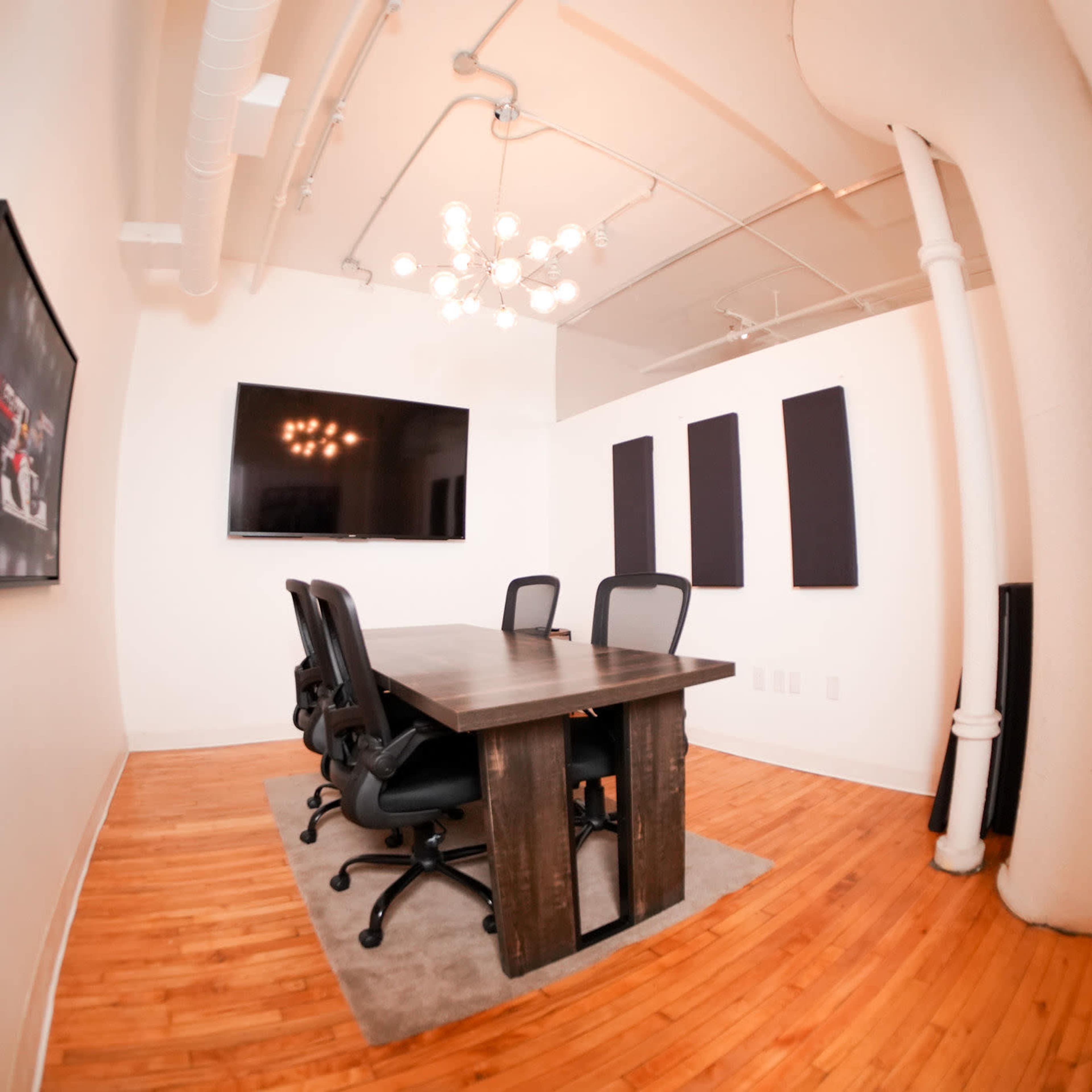 Bright, loft style creator studio Image in Downtown Toronto, Toronto, ON