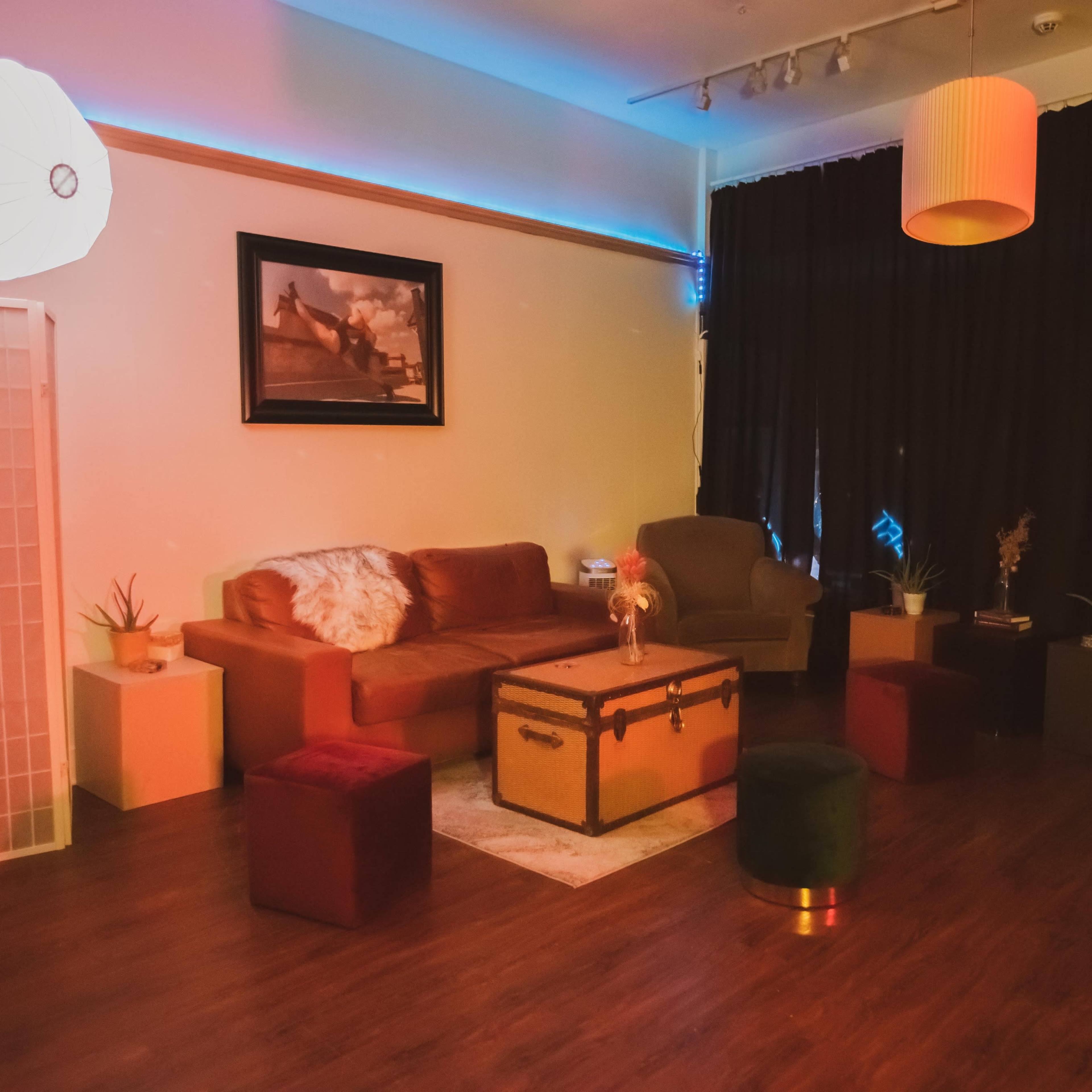 Dundas Content Creation Studio Image in Harwood, Toronto, ON