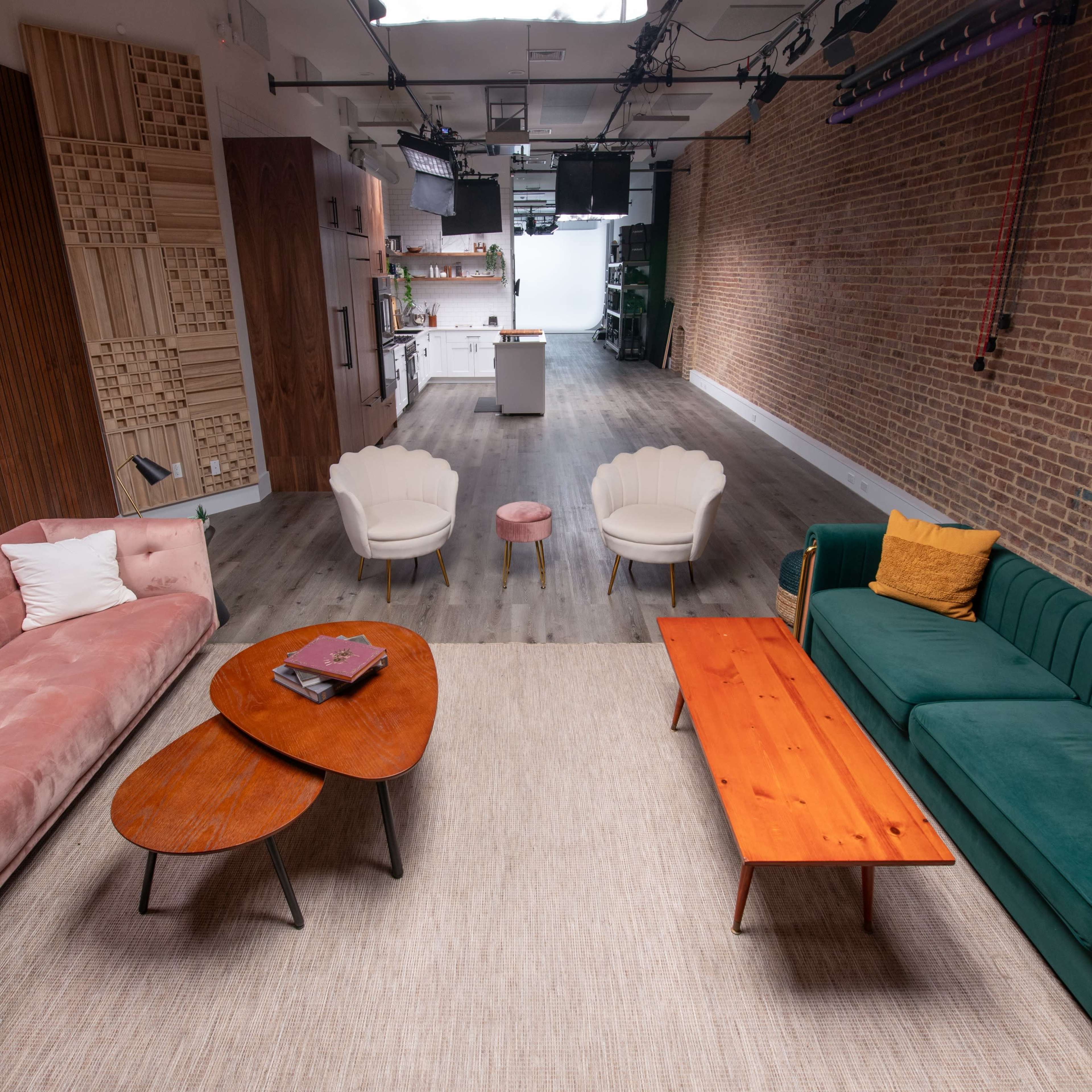 Premium Downtown Brooklyn Lifestyle Production Studio With Full Kitchen, High Ceilings and Cyc Wall, Minutes From Manhattan Image in Clinton Hill, Brooklyn, NY