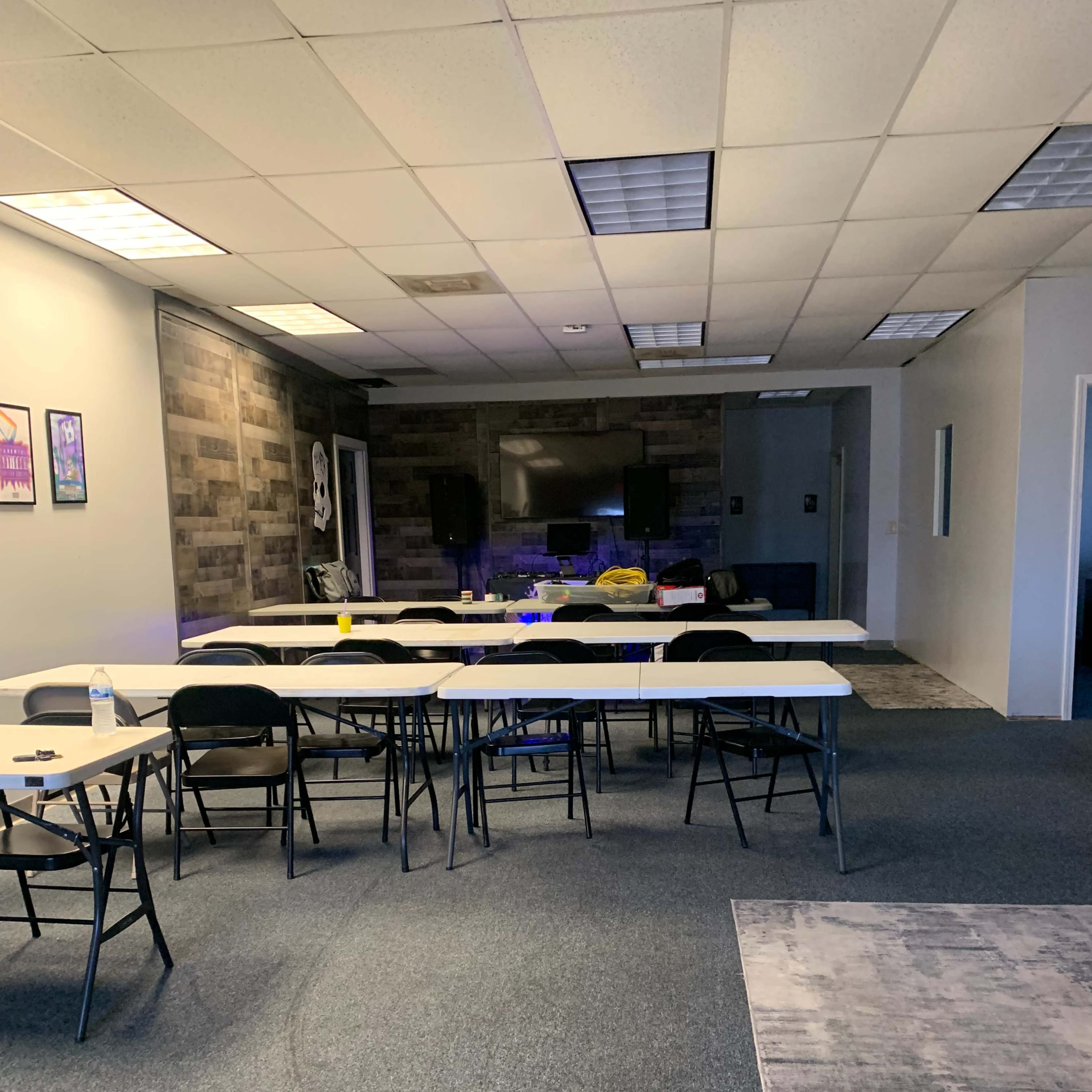 Perfect space for any event size with large parking lot Image in South Belt / Ellington, Houston, TX