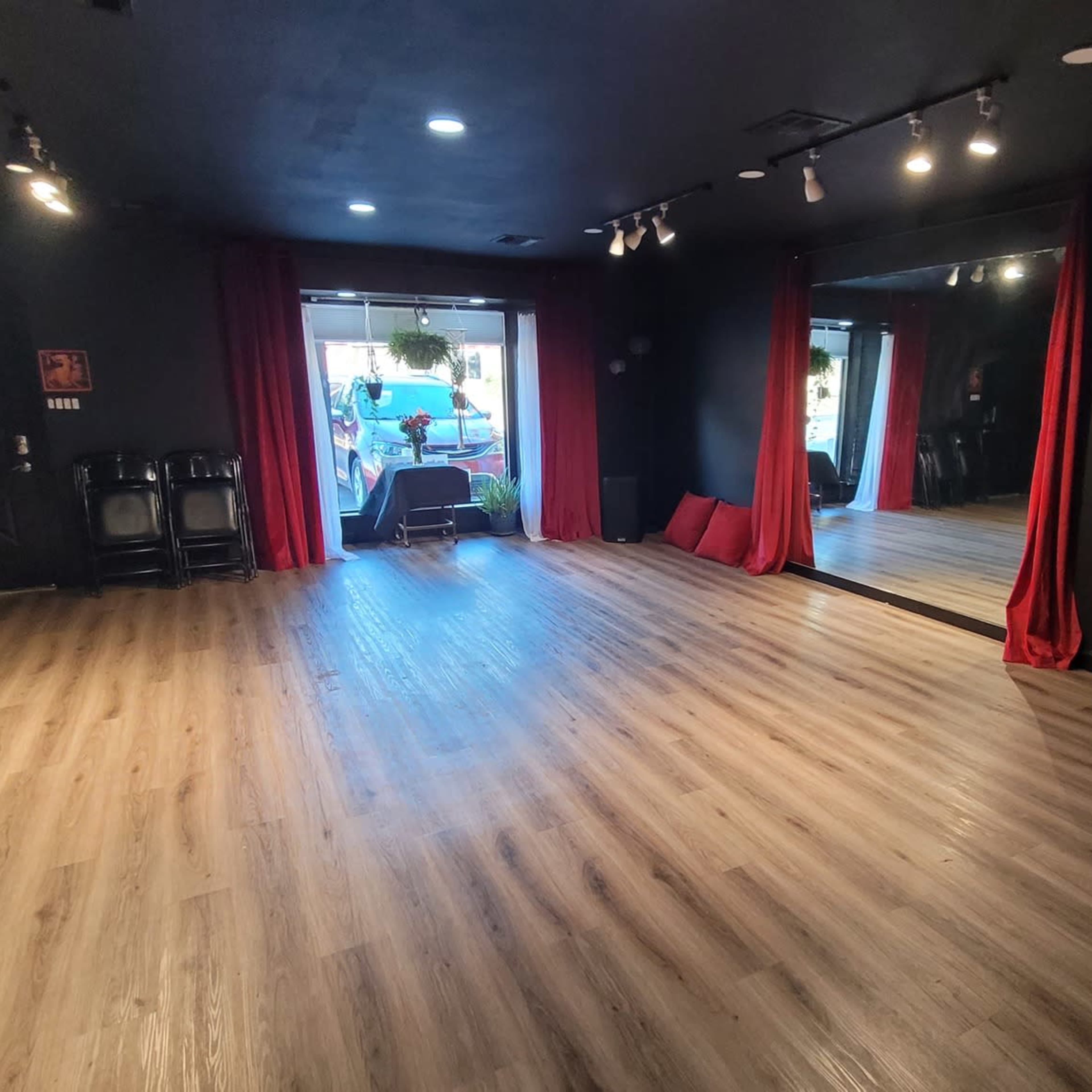 Creative Live Arts Laboratory and Studio Image in Austin, Austin, TX