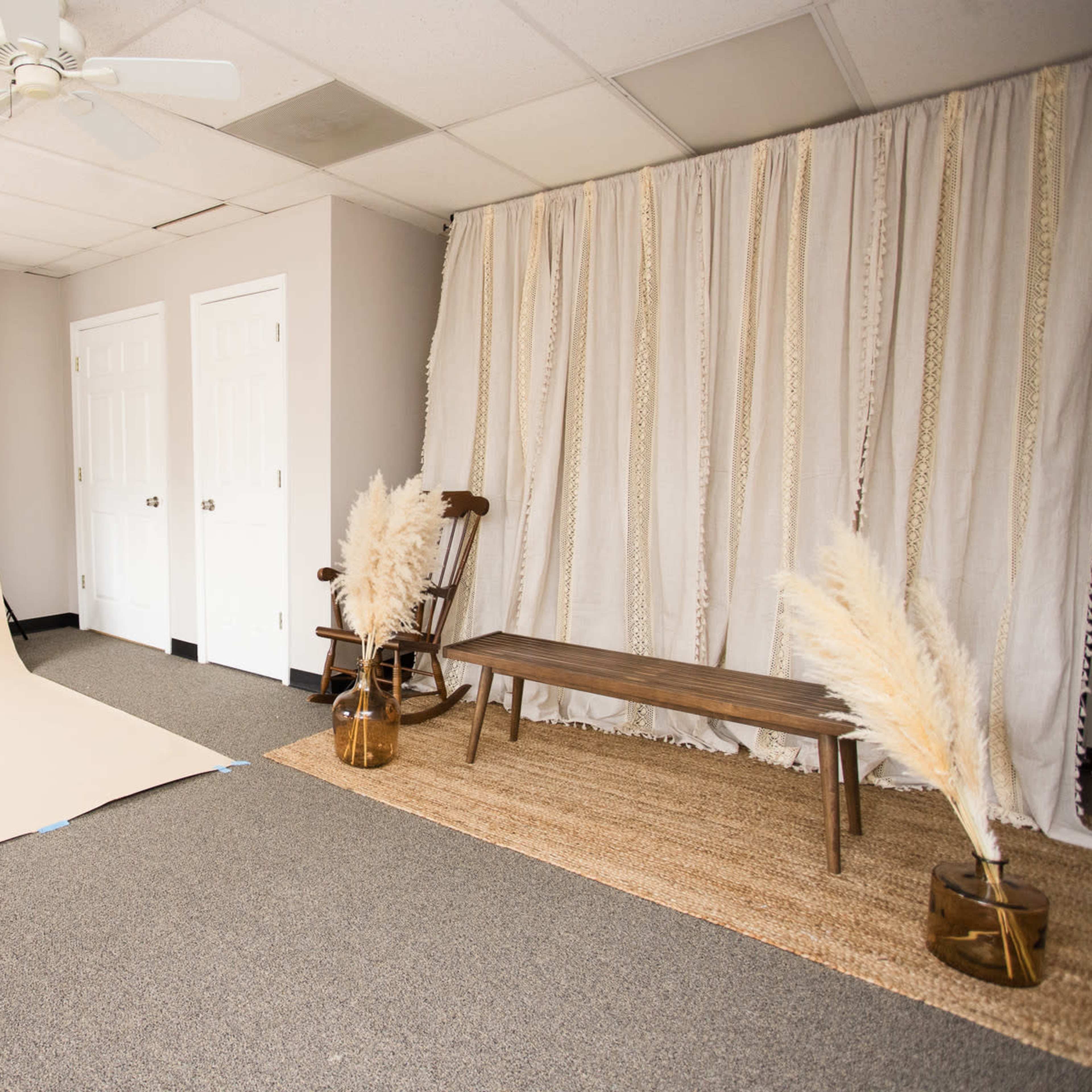 Versatile Space for Photo Shoots, Meetings, and More Image in Howell Township, Howell Township, NJ