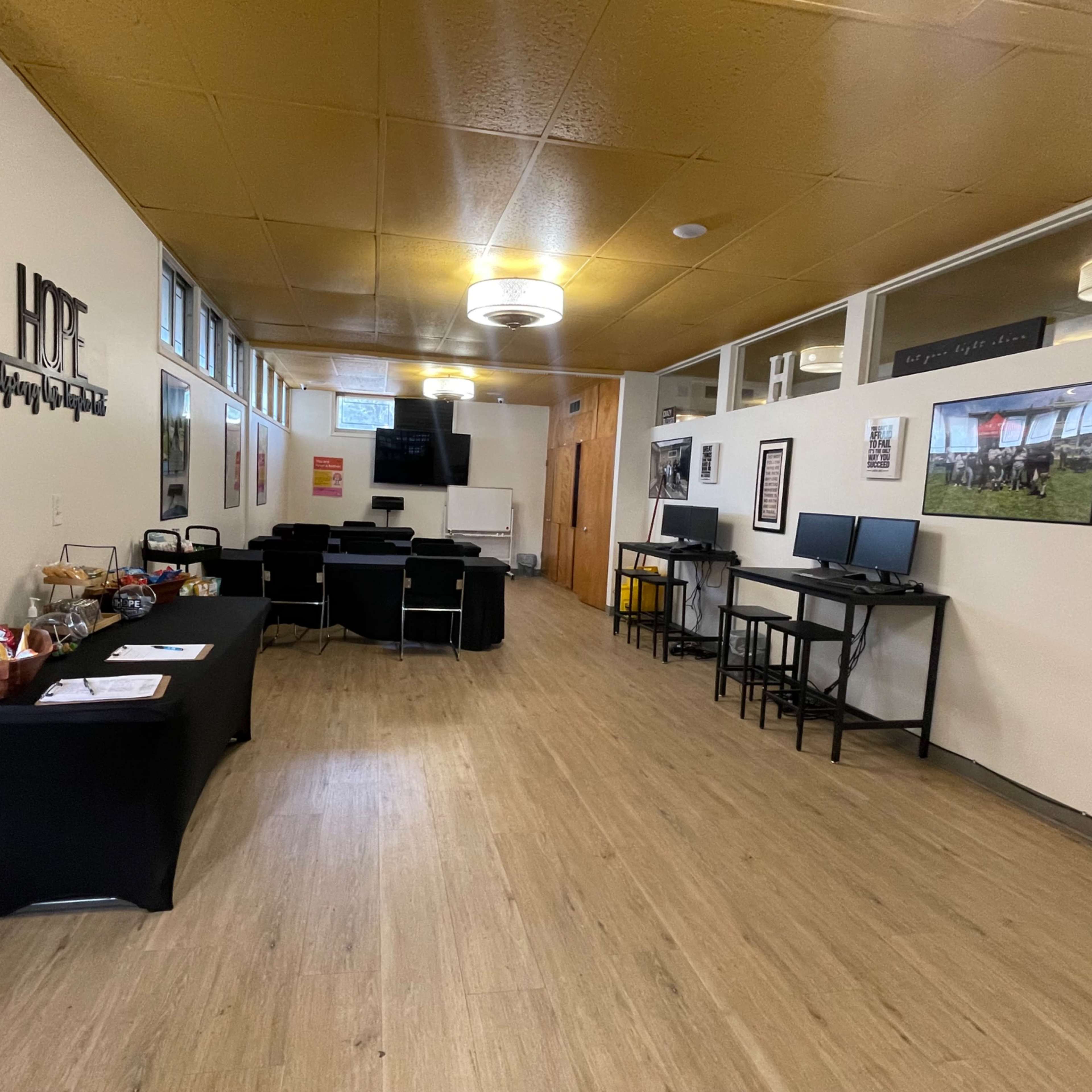 Downtown Sacramrento,  Office Rental with Confernence Rooms & Community Classes. Image in Southside Park, Sacramento, CA